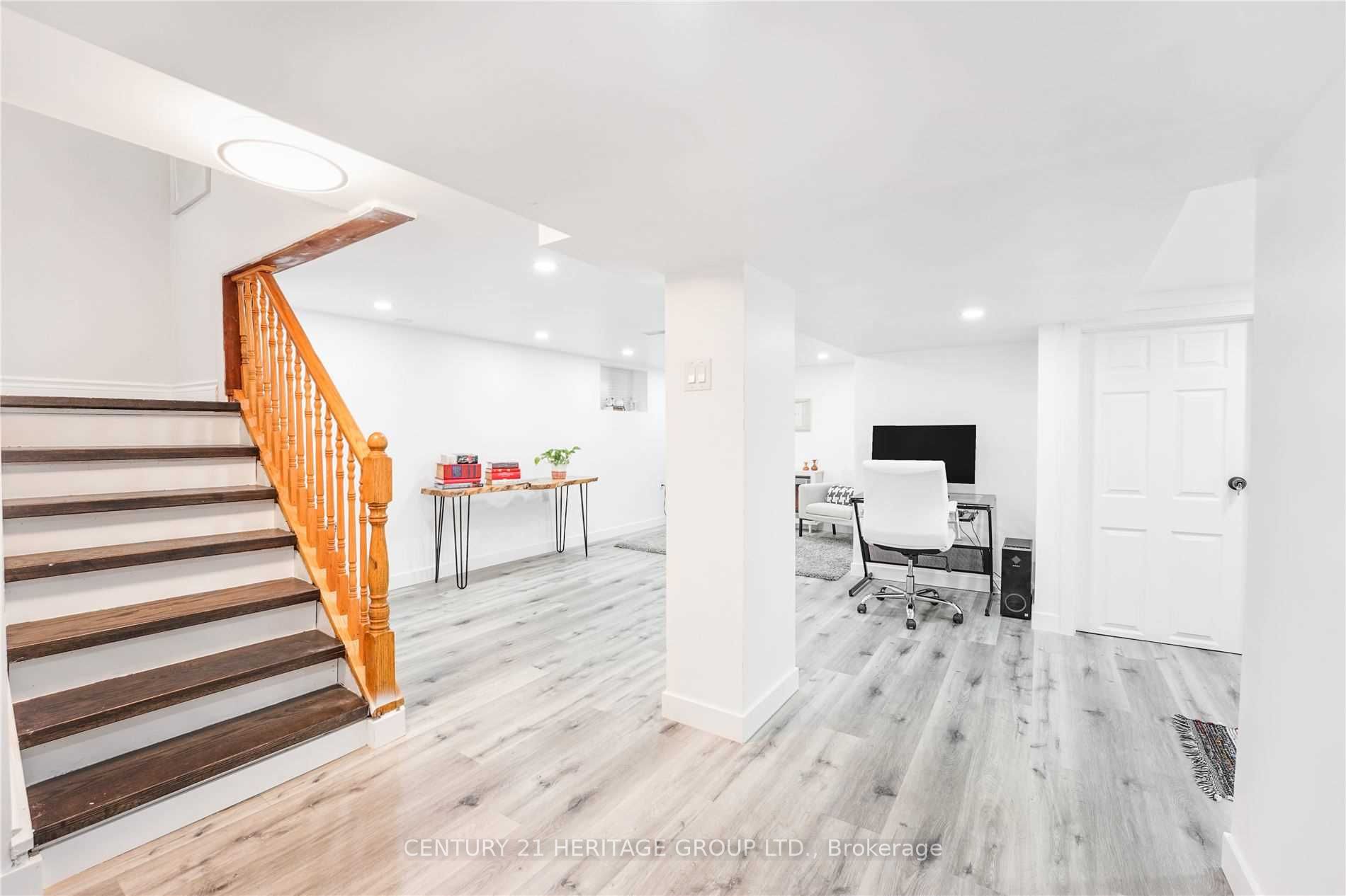 82 Centennial Parkway S Basement, Hamilton, ON L8G 2C5