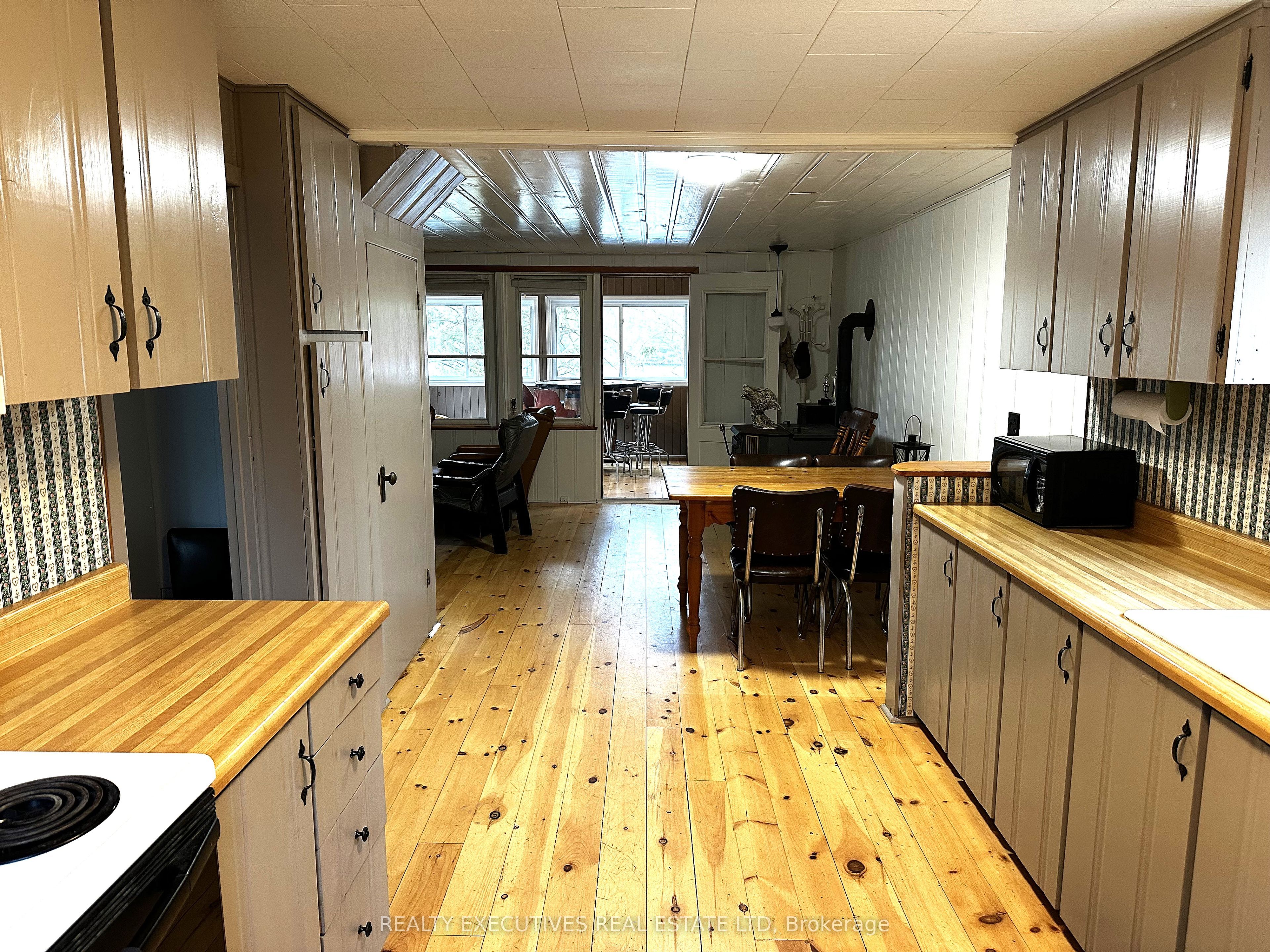 210 Birch Bay Lane, Tay Valley, ON K0H 2B0 photo 5
