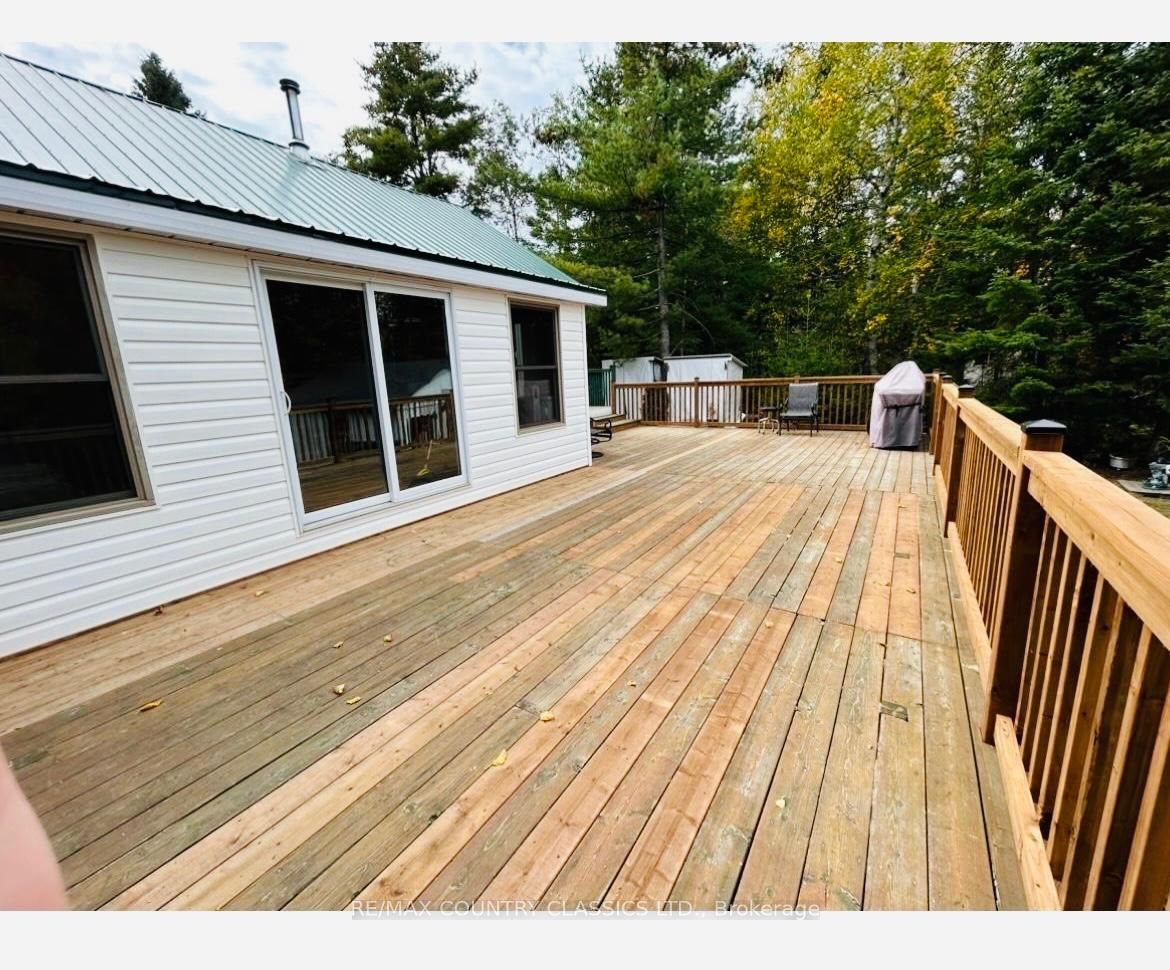 343 Glory Road, Hastings Highlands, ON K0L 1C0 photo 3
