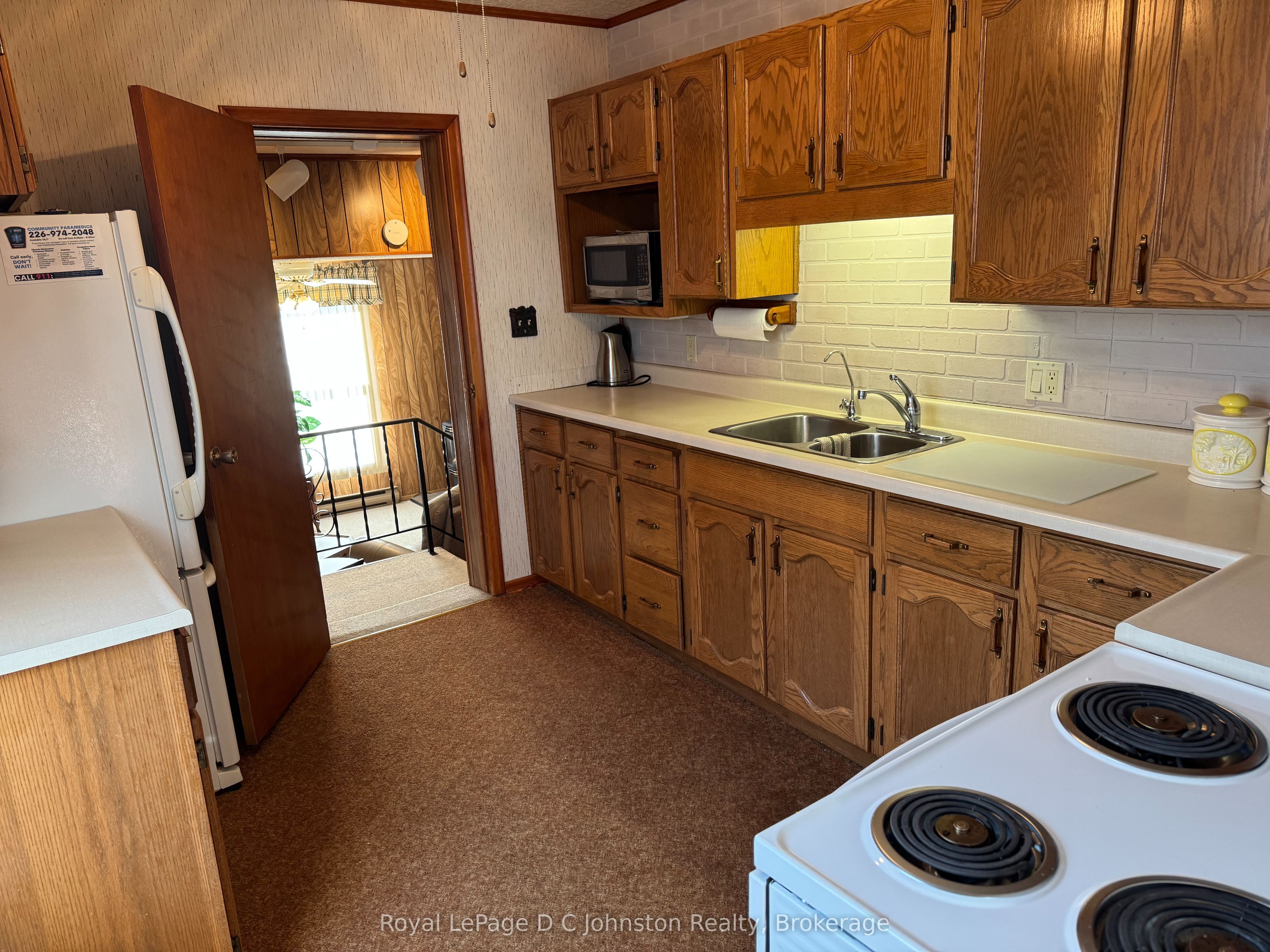 21 Victoria Street S, Saugeen Shores, ON N0H 2L0 photo 3