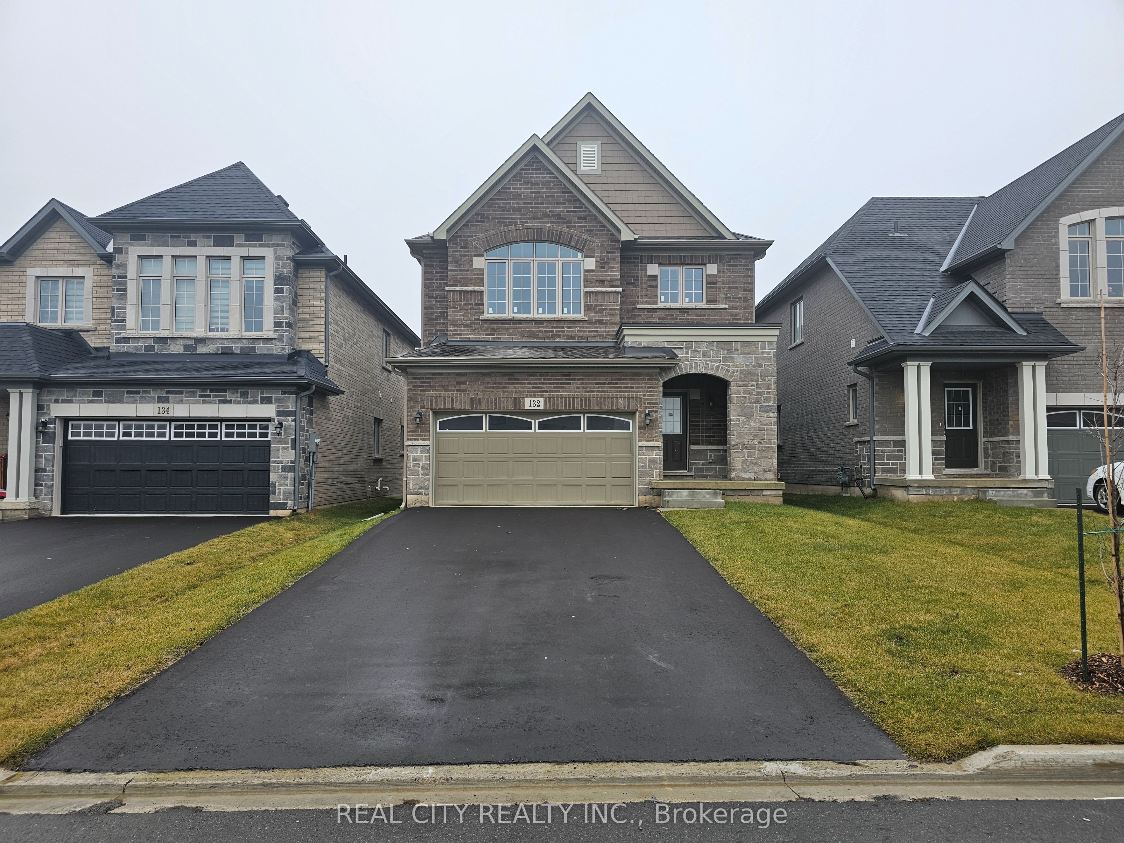 132 Sunset Way, Thorold, ON L0S 1A0