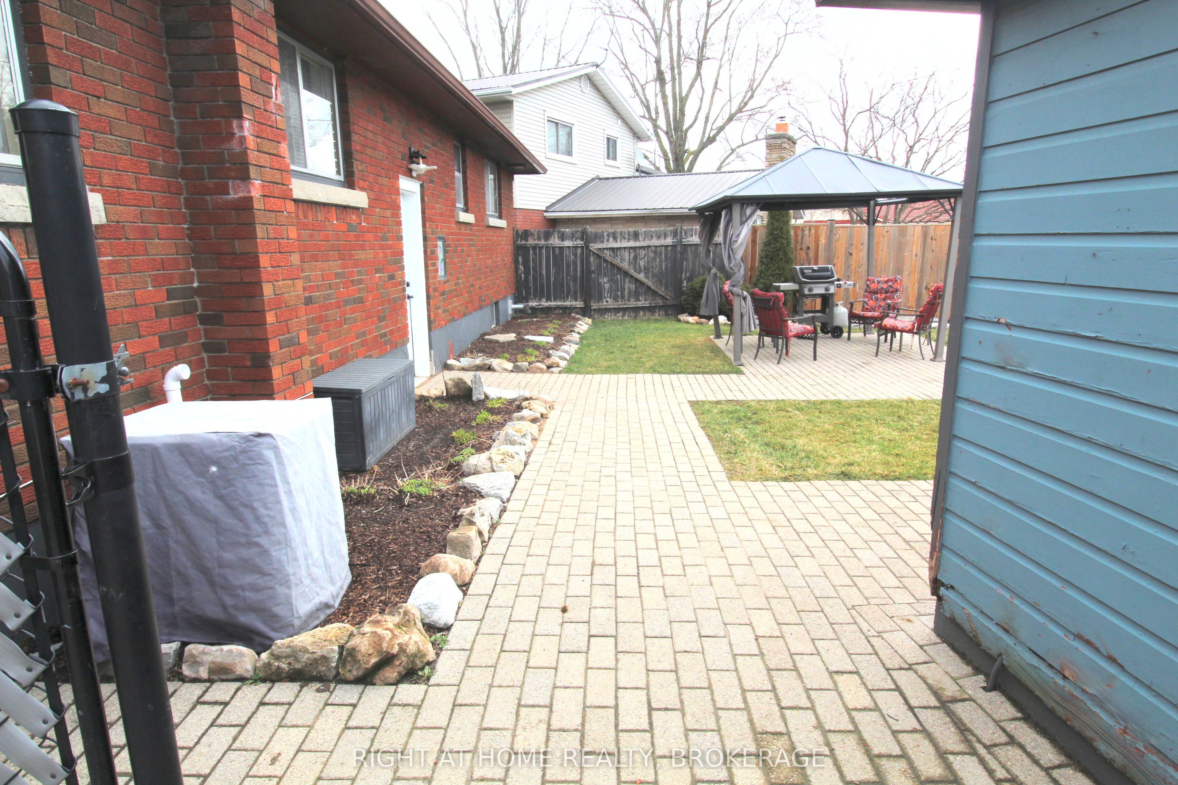 105 Glenwood Parkway, Welland, ON L3B 5M7 photo 5