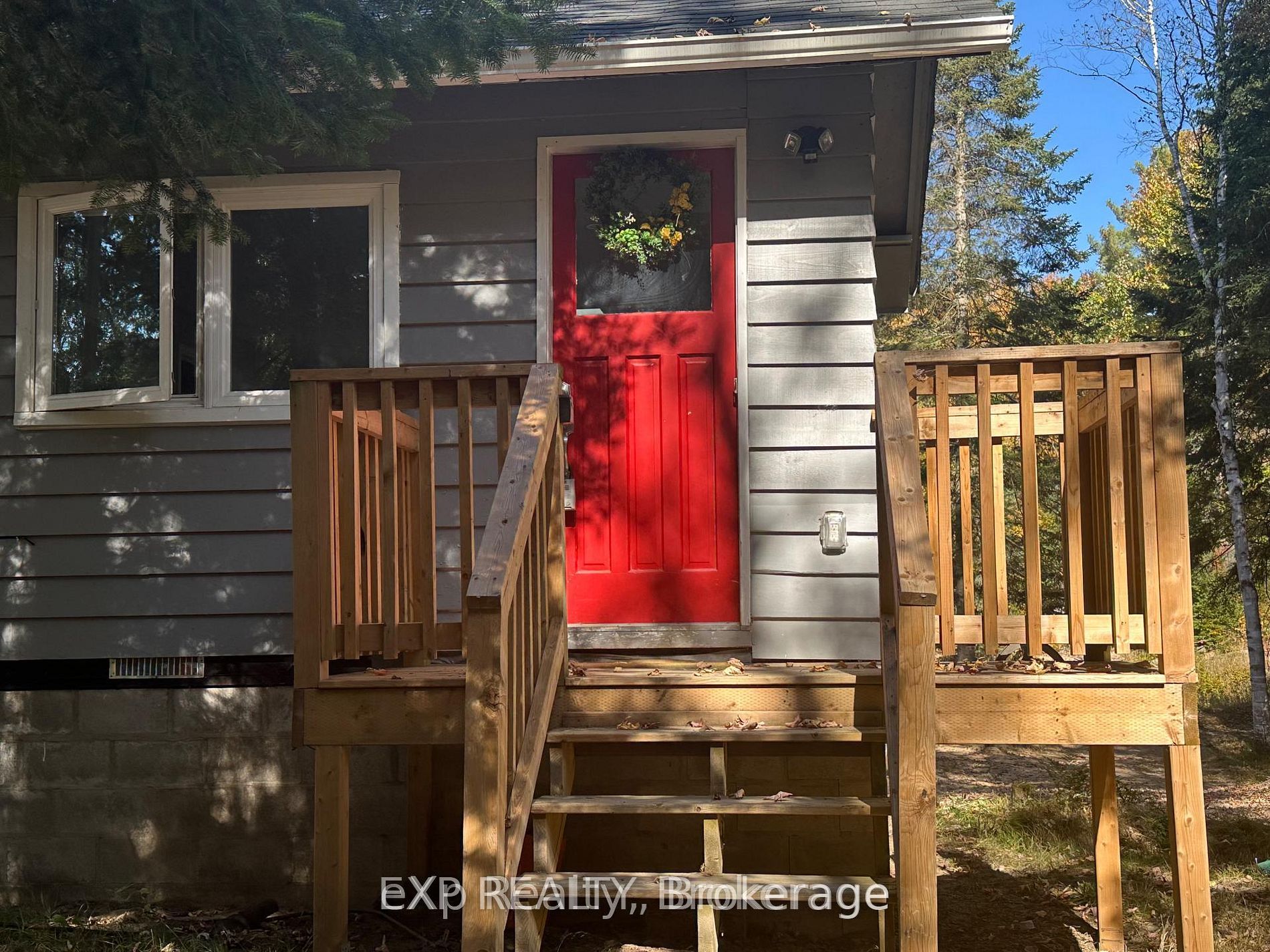 61 Robert Road W, Huntsville, ON P1H 1L4 photo 3