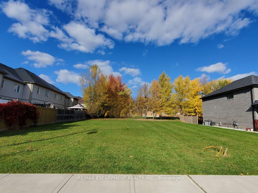 96 gowland Drive, Hamilton, ON L0R 1C0 photo 4