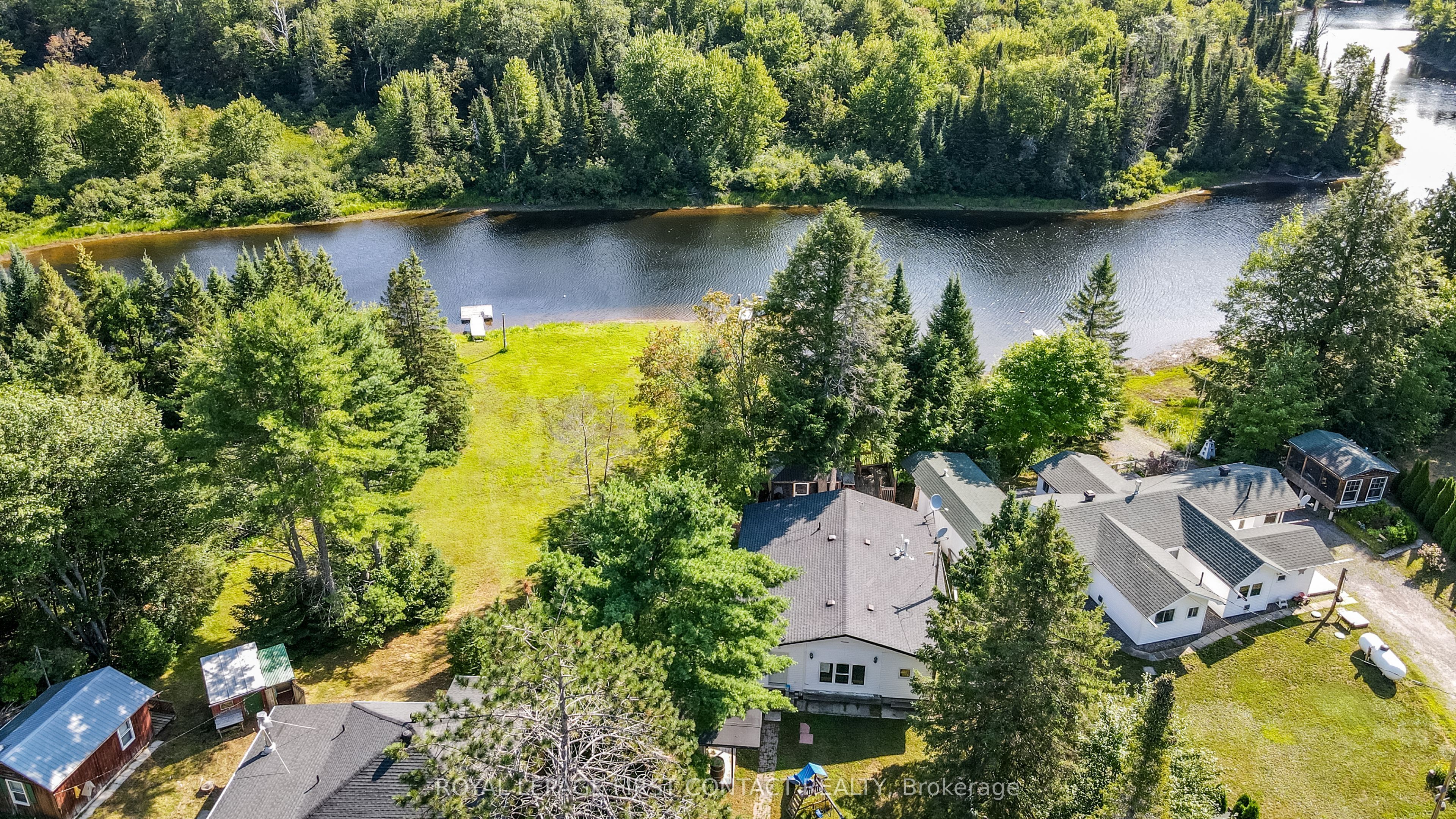 1088 Colony Road, Lake of Bays, ON P1L 1X3 photo 3