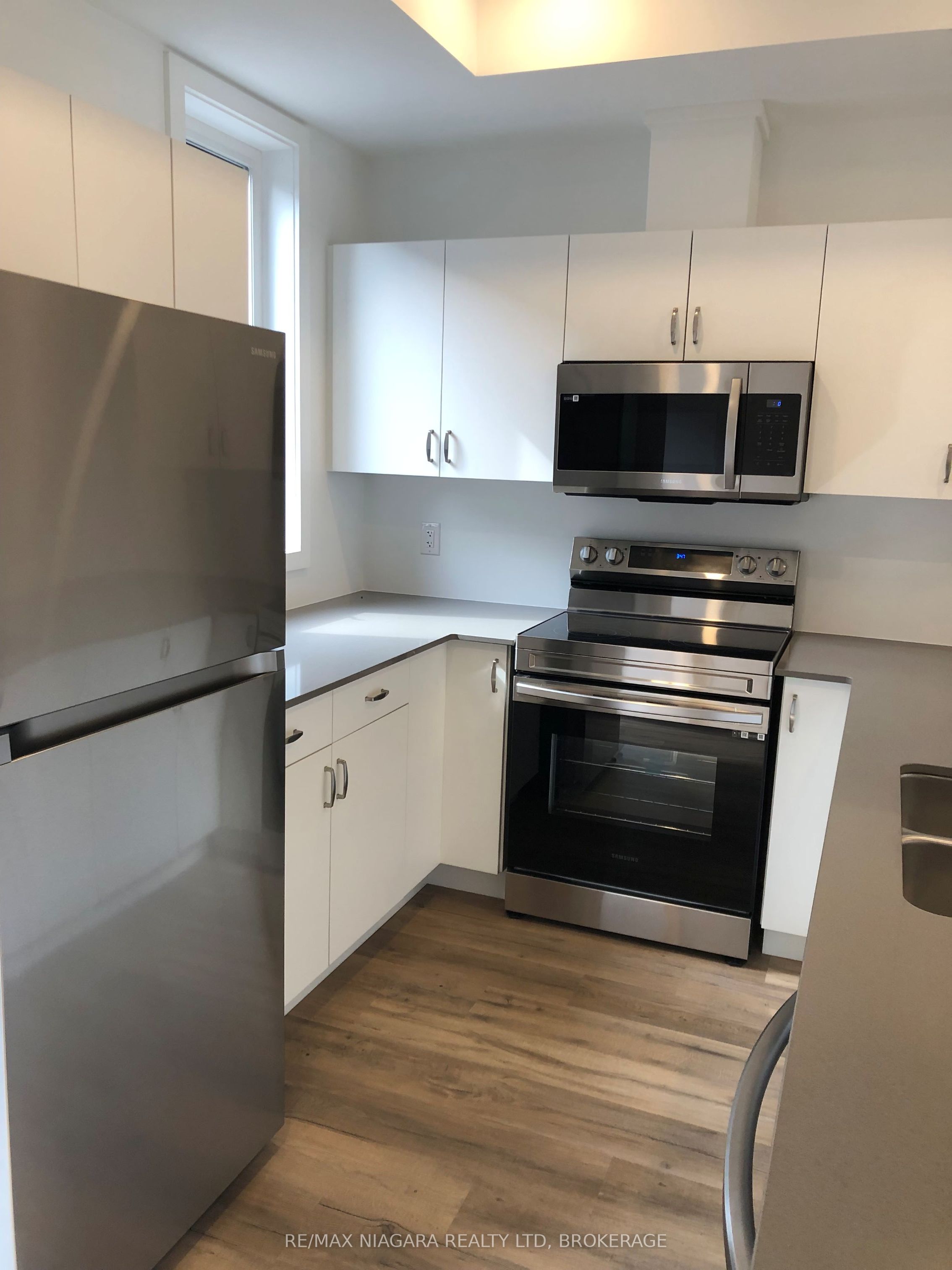 781 Clare Avenue 122, Welland, ON L3C 0K1 photo 4