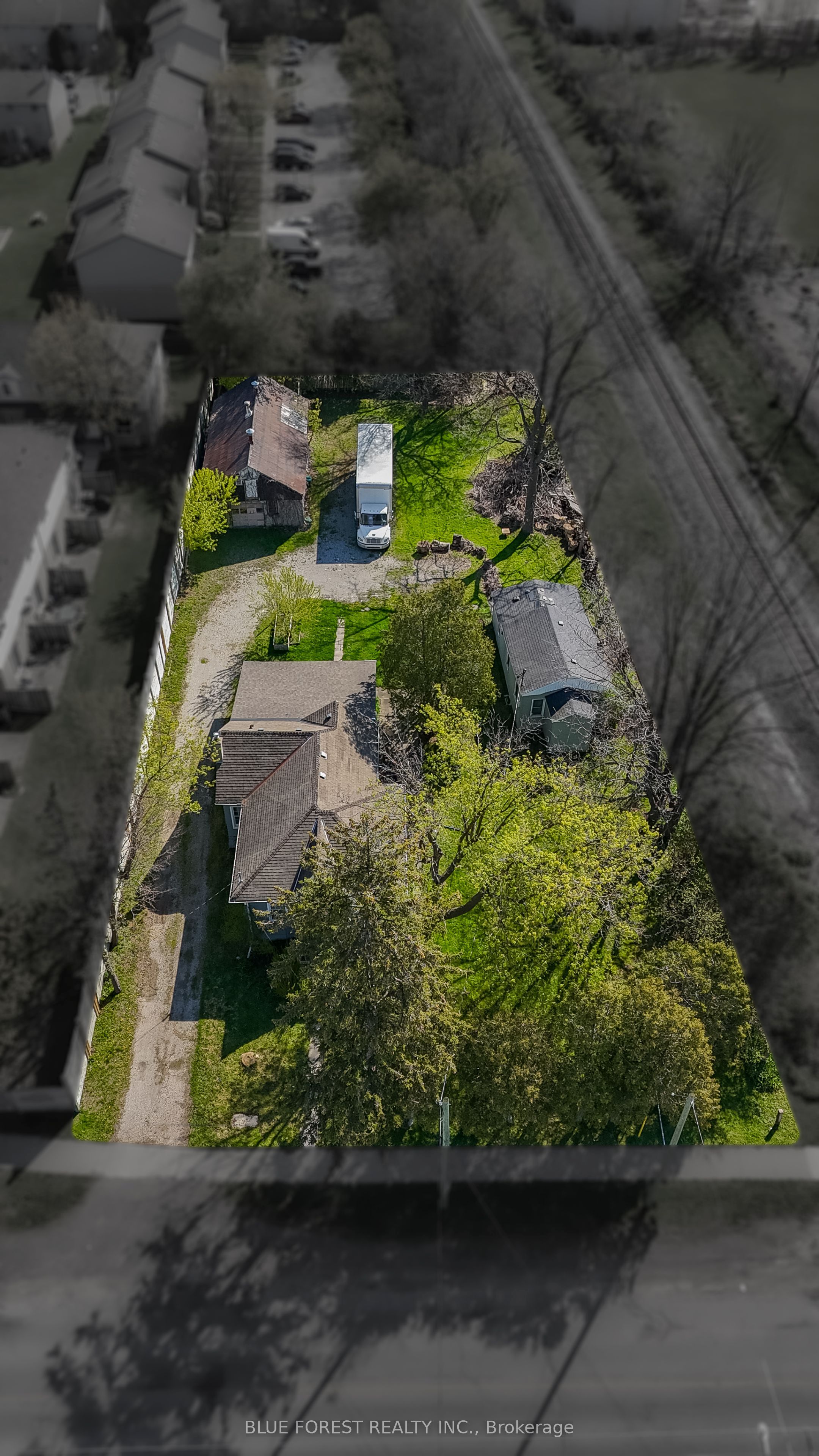 464-466 Third Street, London East, ON N5V 2B9