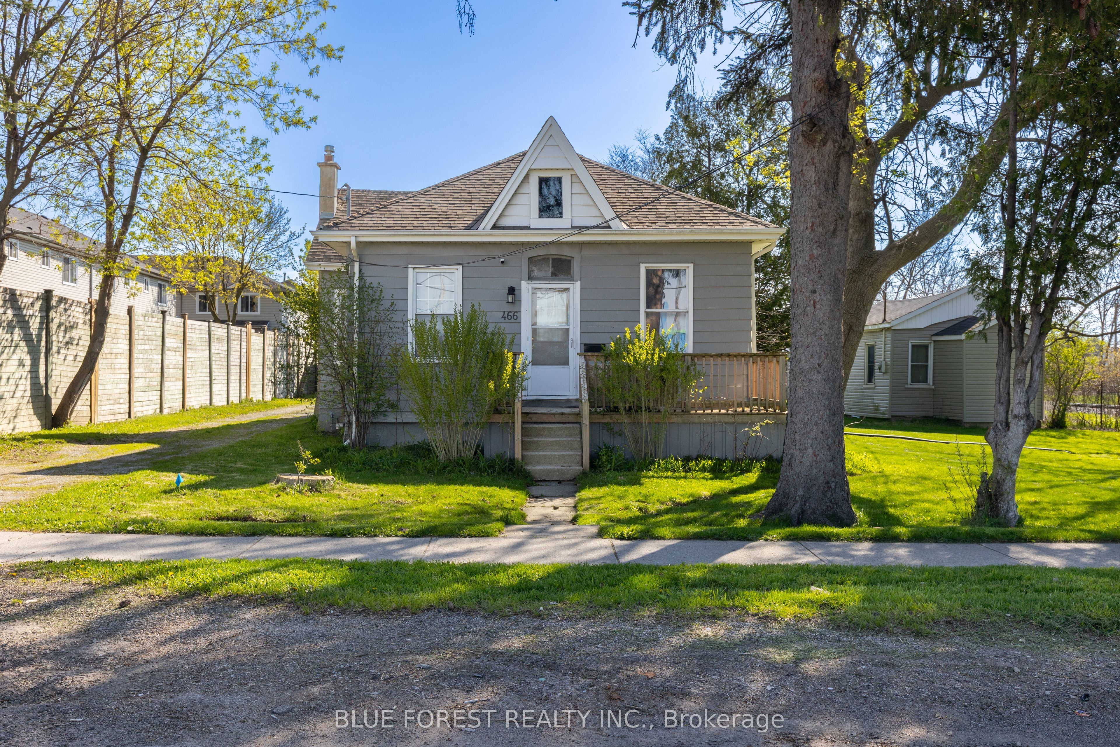 464-466 Third Street, London East, ON N5V 2B9 photo 3