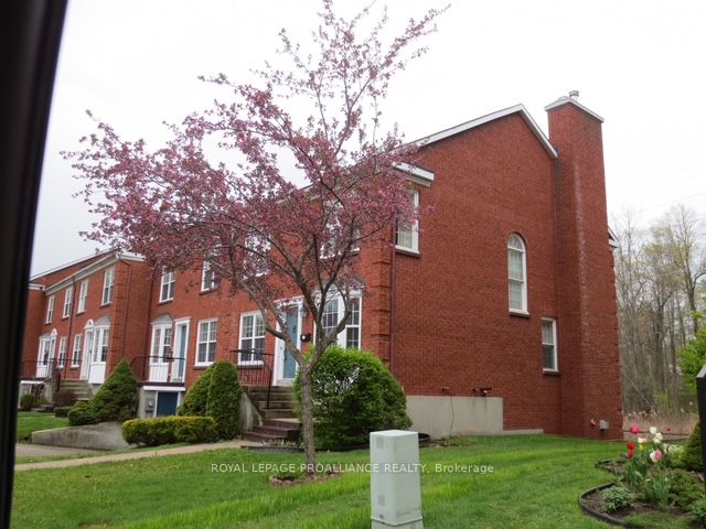 39 Country Club Place, Brockville, ON K6V 6T8 photo 5