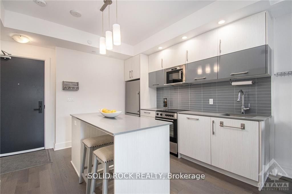 255 Bay Street 213, Ottawa Centre, ON K1R 5Z4 photo 5