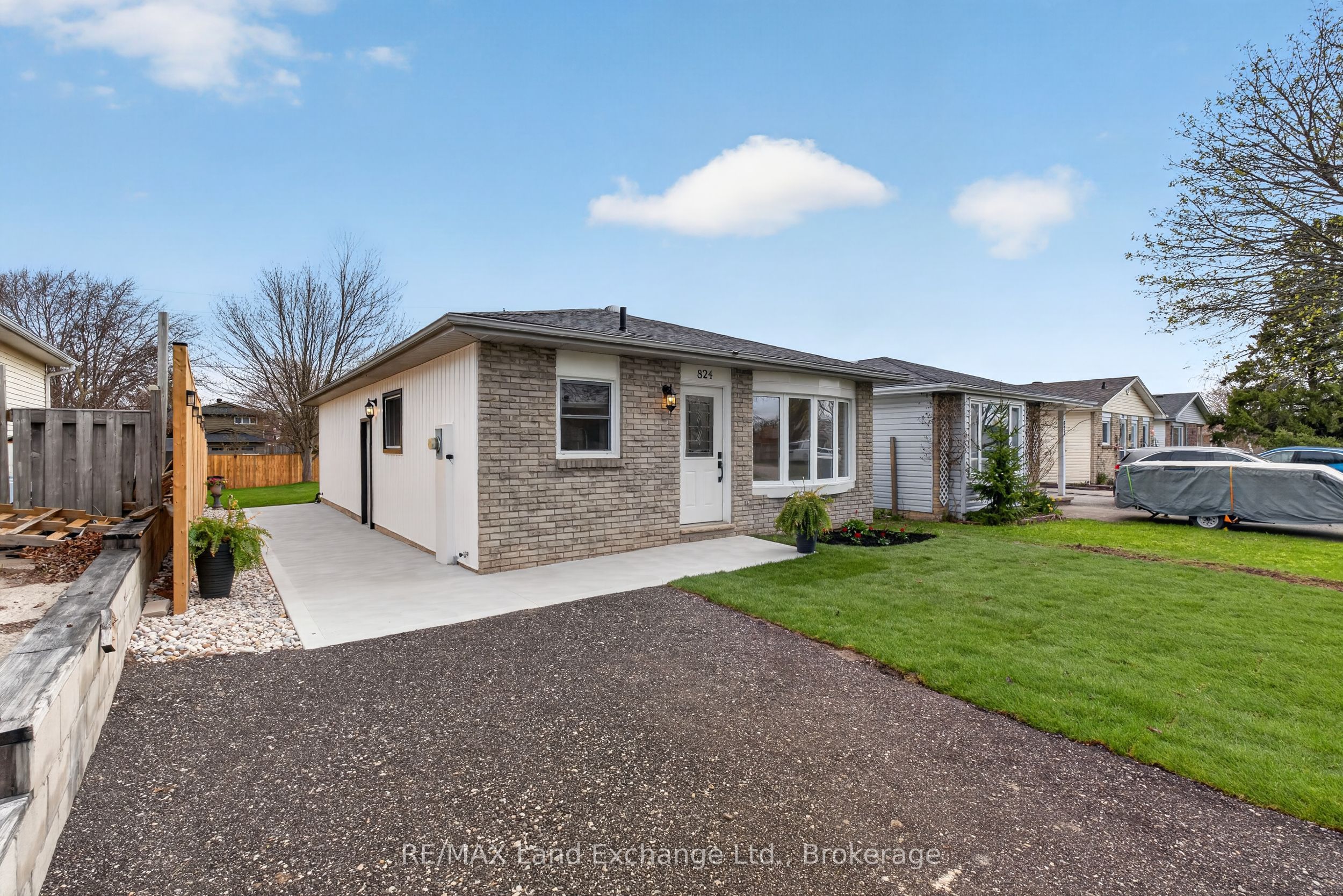 824 Andrew Malcolm Drive, Kincardine, ON N2Z 1M6 photo 3