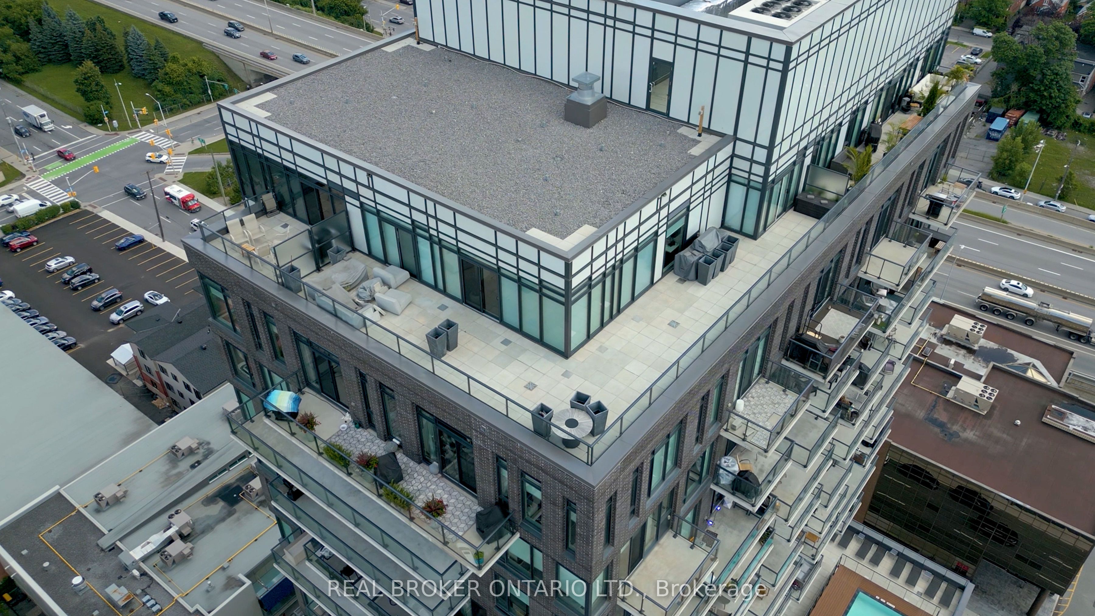 203 Catherine Street 703, Ottawa Centre, ON K2P 1J5 photo 2