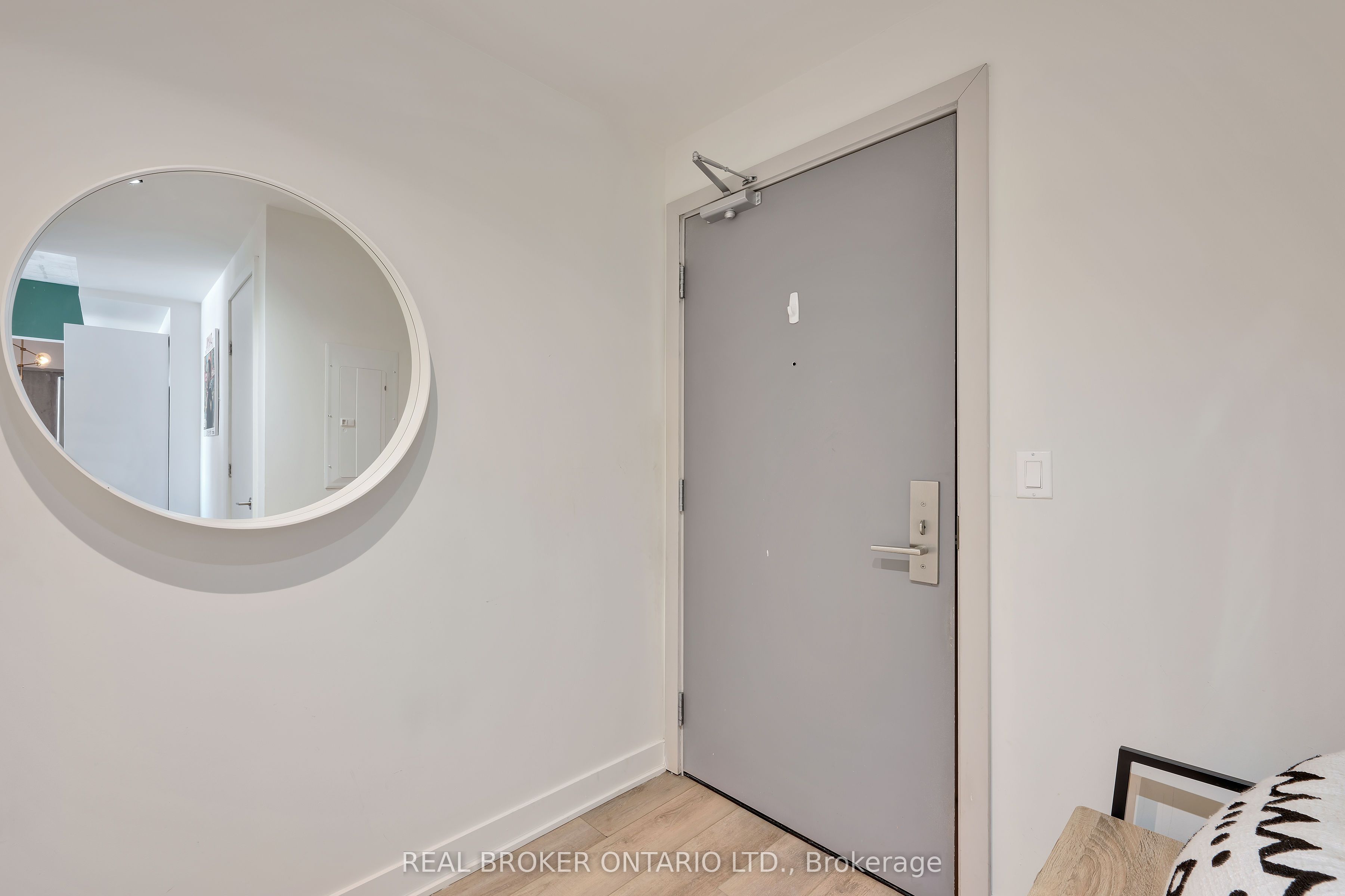203 Catherine Street 703, Ottawa Centre, ON K2P 1J5 photo 4