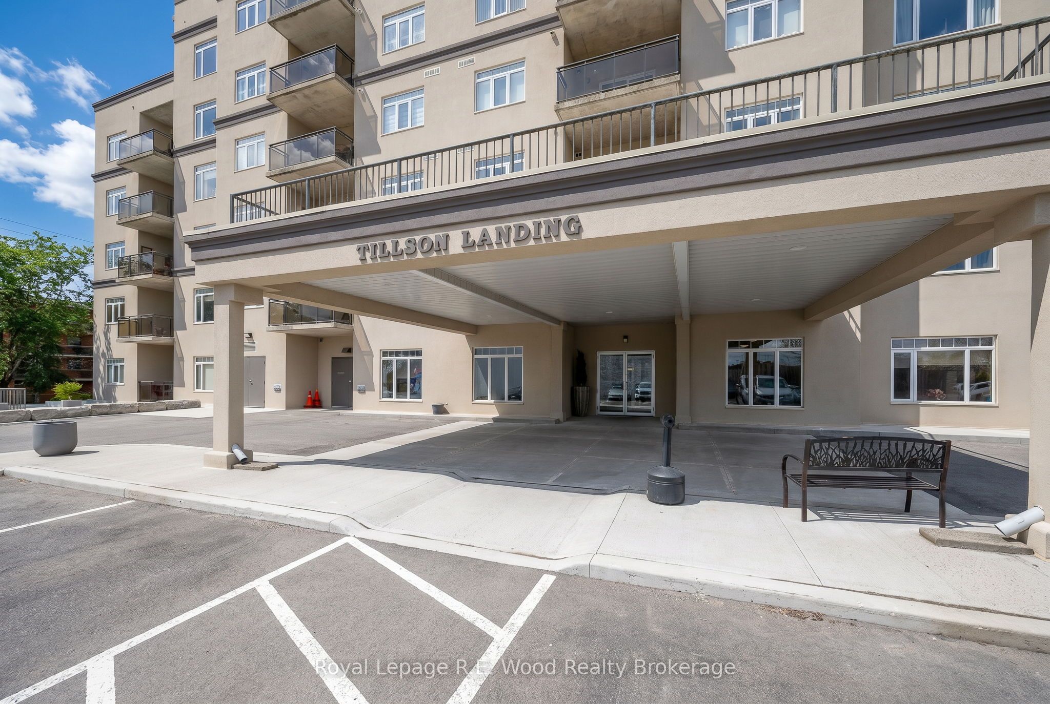 80 Bridge Street E 205, Tillsonburg, ON N4G 1T2 photo 2
