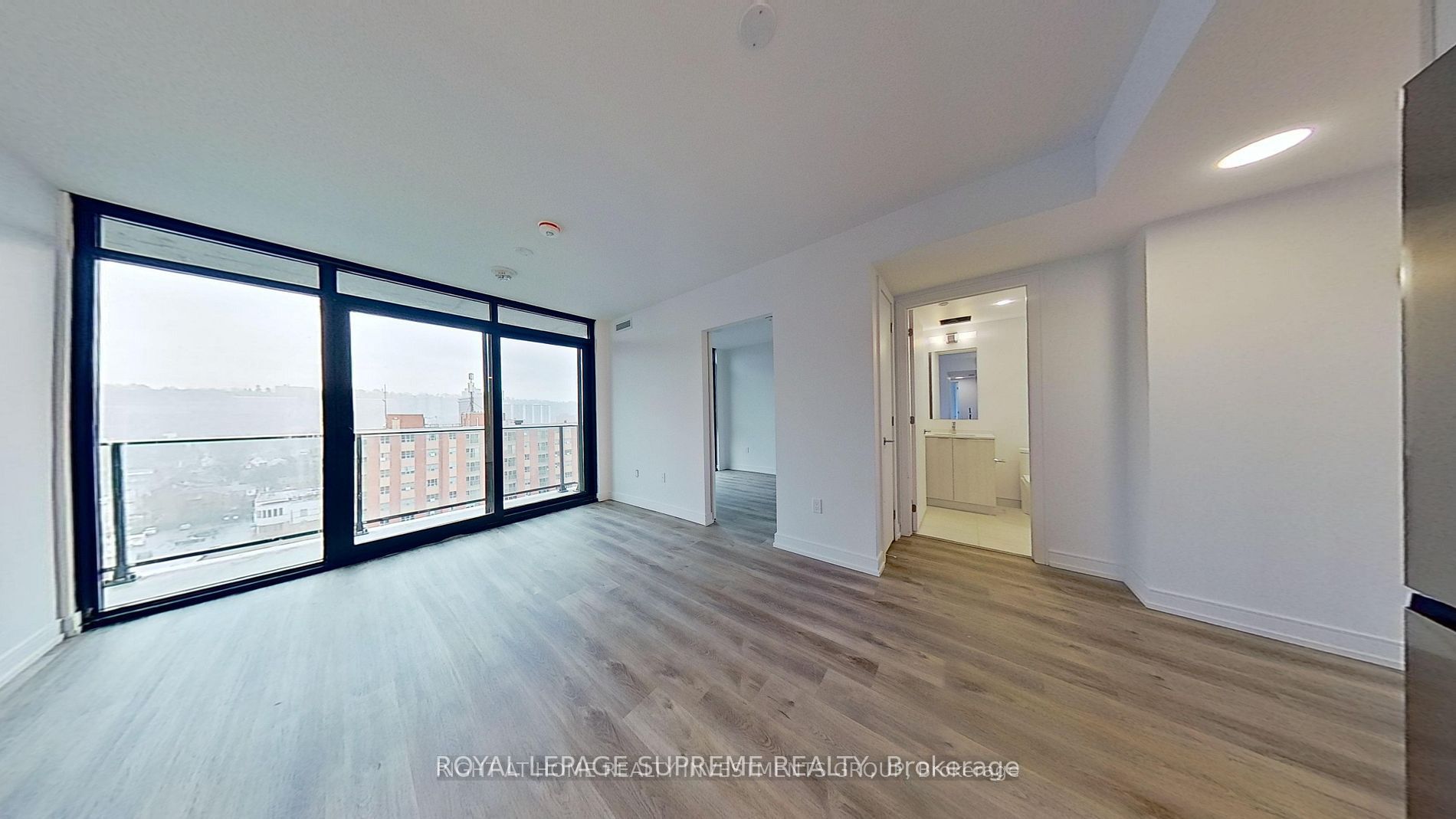 1 Jarvis Street 1322, Hamilton, ON L8R 0A8 photo 4