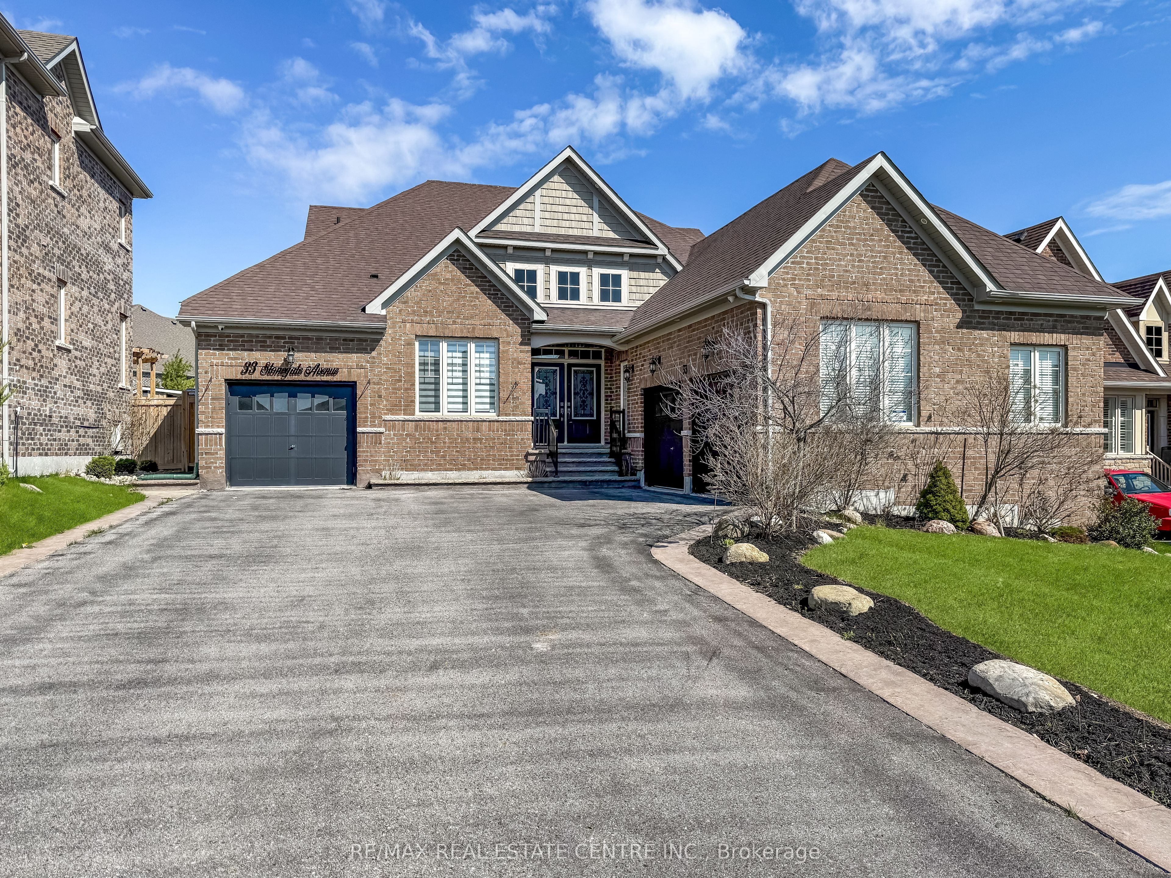 33 Stonegate Avenue, Mono, ON L9W 6X1 photo 2