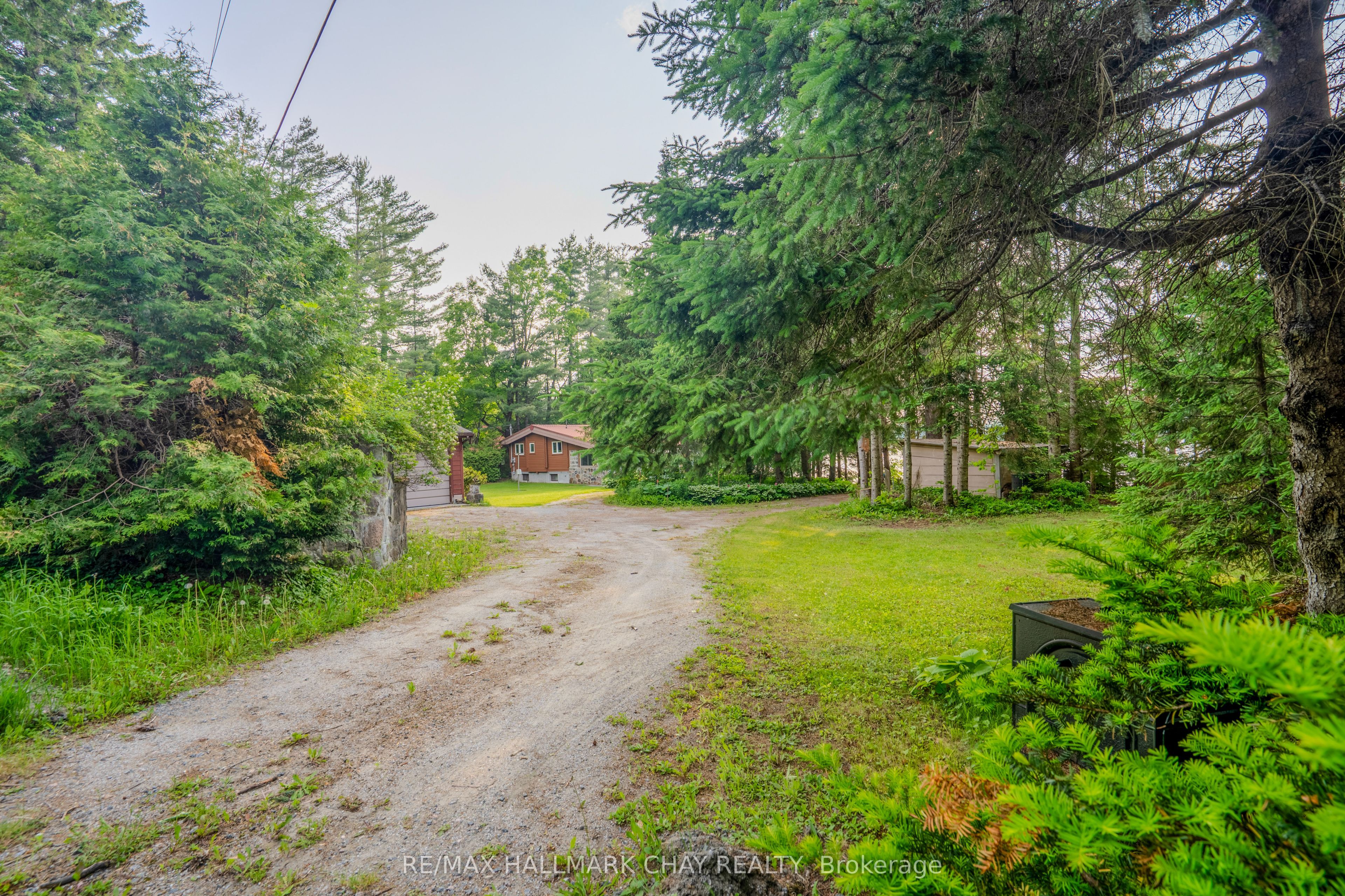 1070 Chaikof Road, Bracebridge, ON P1P 1R3 photo 3