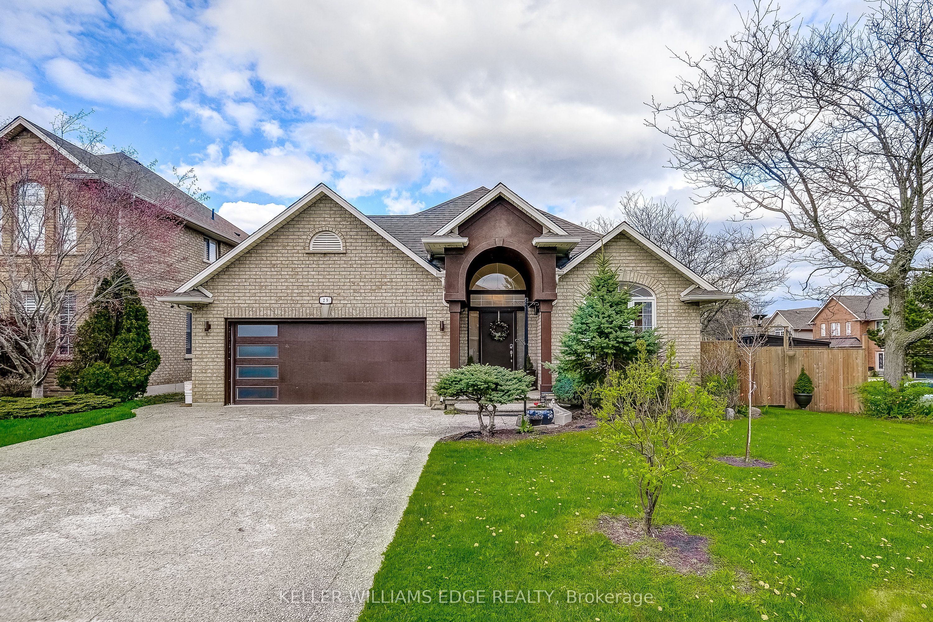 29 Wiltshire Place, Hamilton, ON L9K 1M4