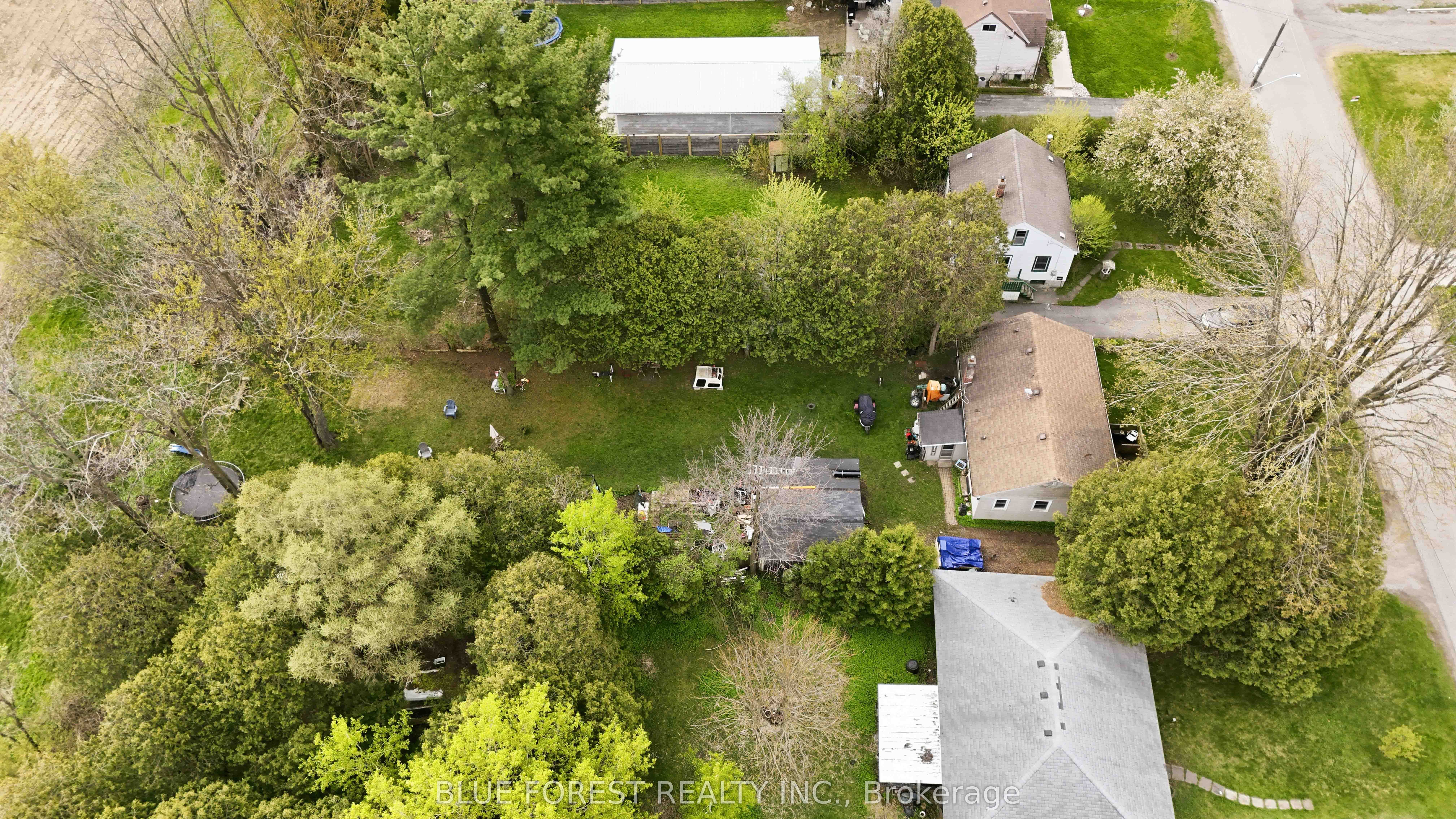 1376 Kostis Avenue, London East, ON N5V 3E2 photo 5