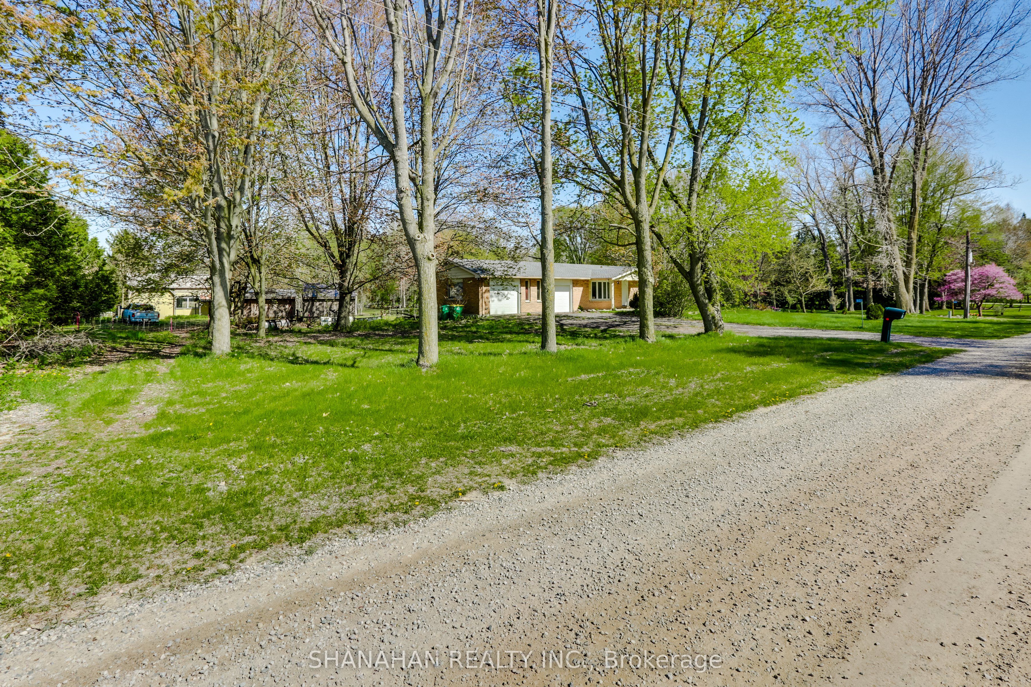612 Trillium Drive, Southwest Middlesex, ON N0L 1Z0 photo 3