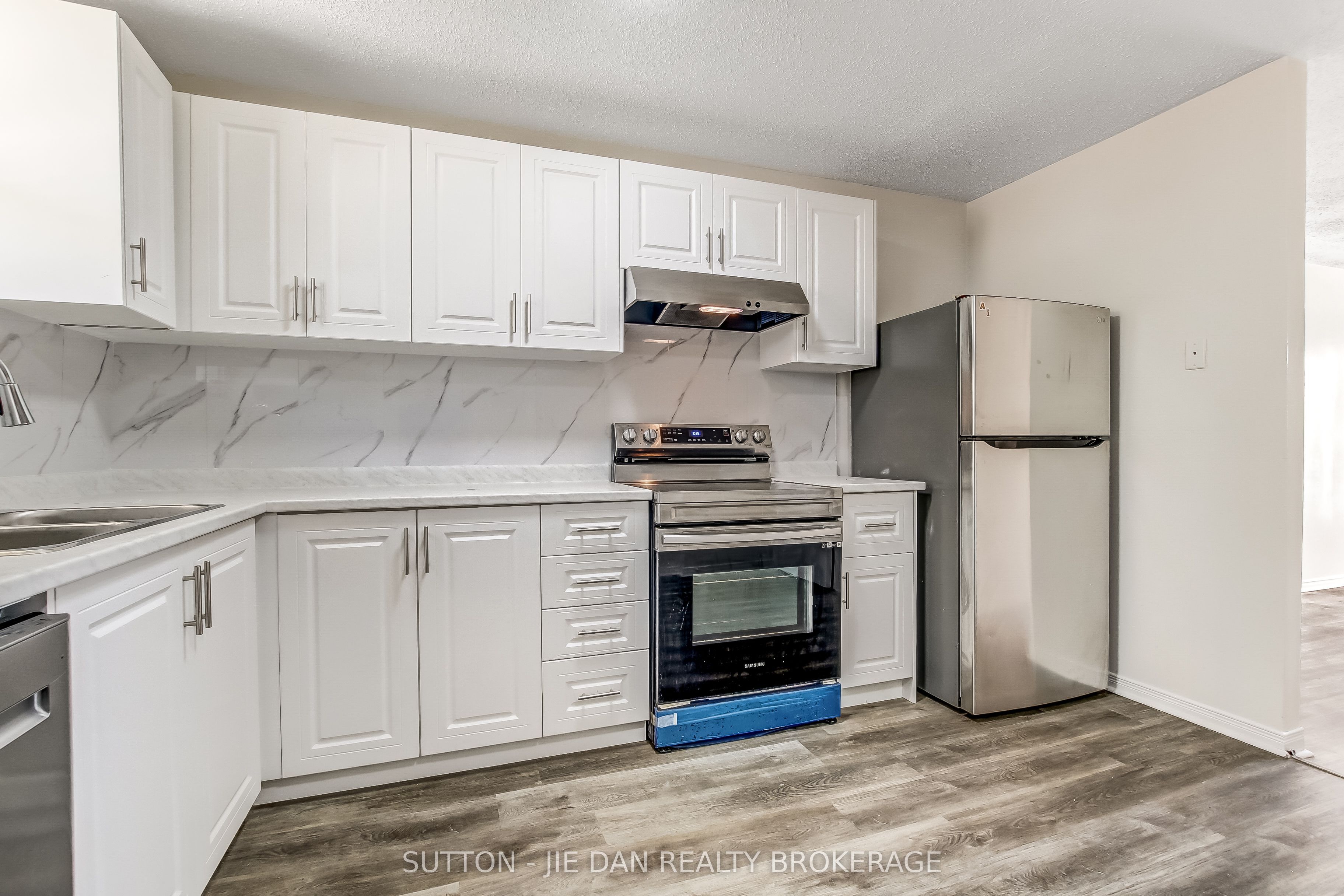 1919 TRAFALGAR Street 3, London East, ON N5V 1A1 photo 3