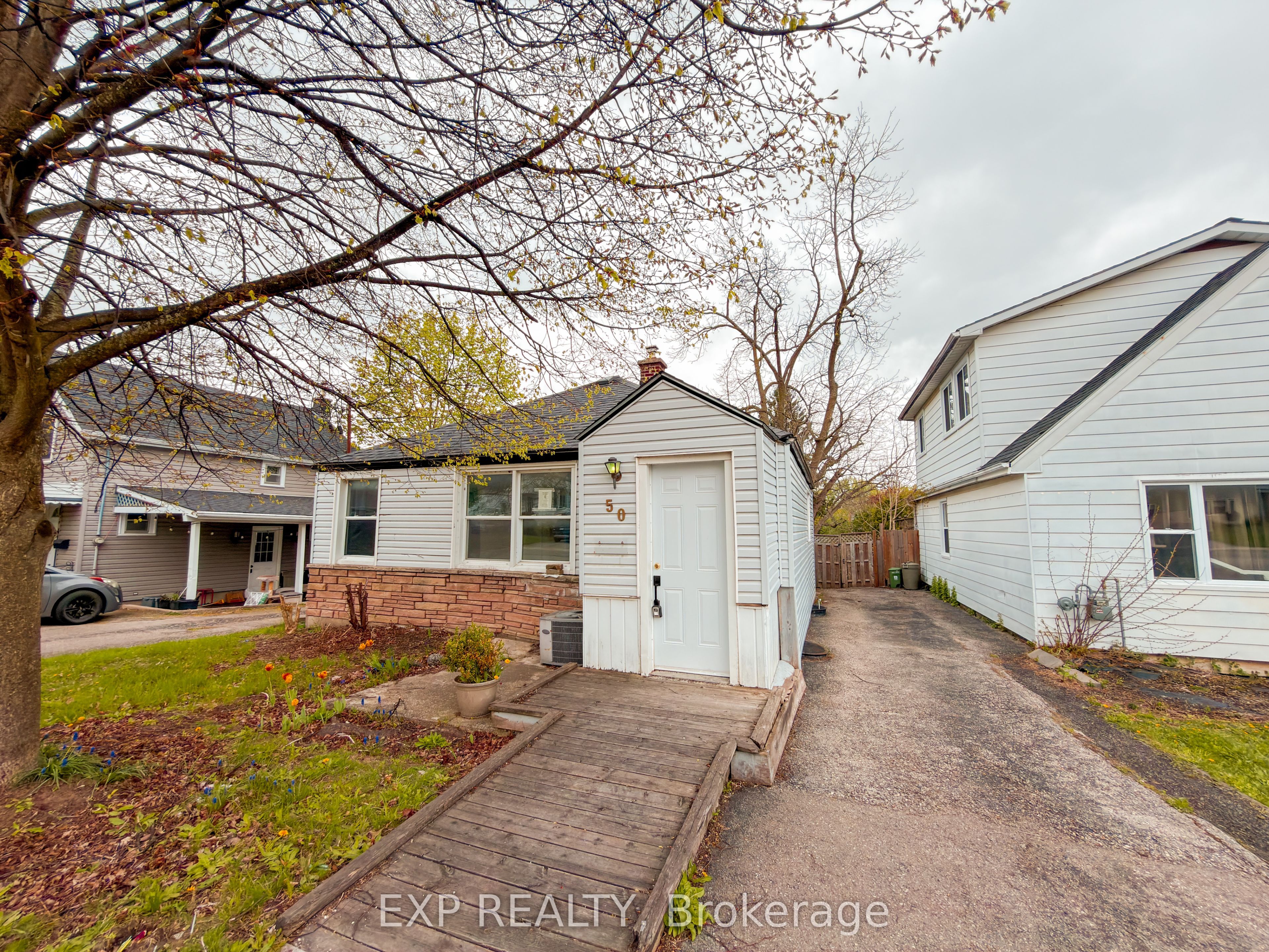 50 Emery Street W, London South, ON N6J 1R6 photo 3