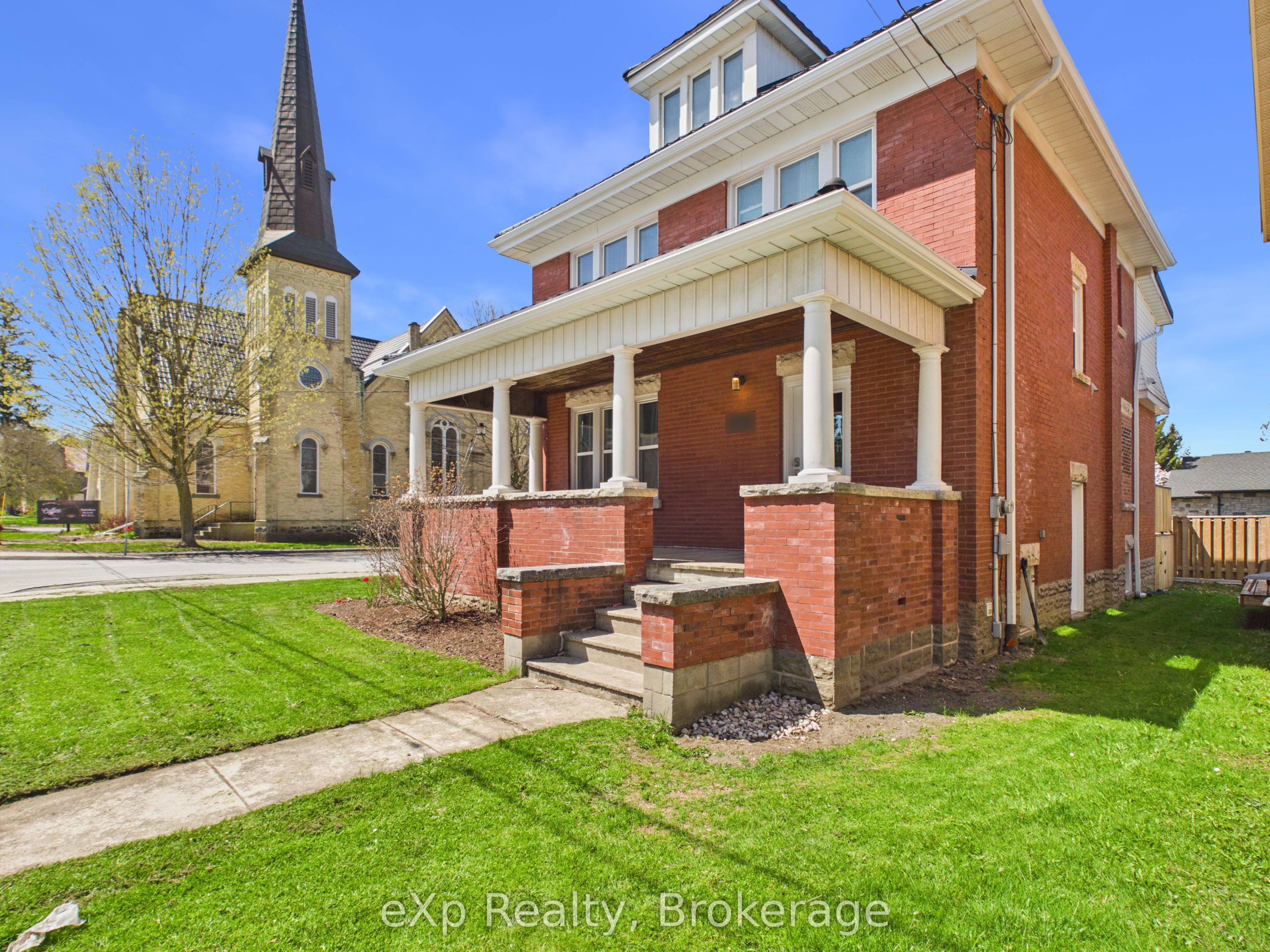 235 Jackson Street S, Brockton, ON N0G 2V0 photo 2