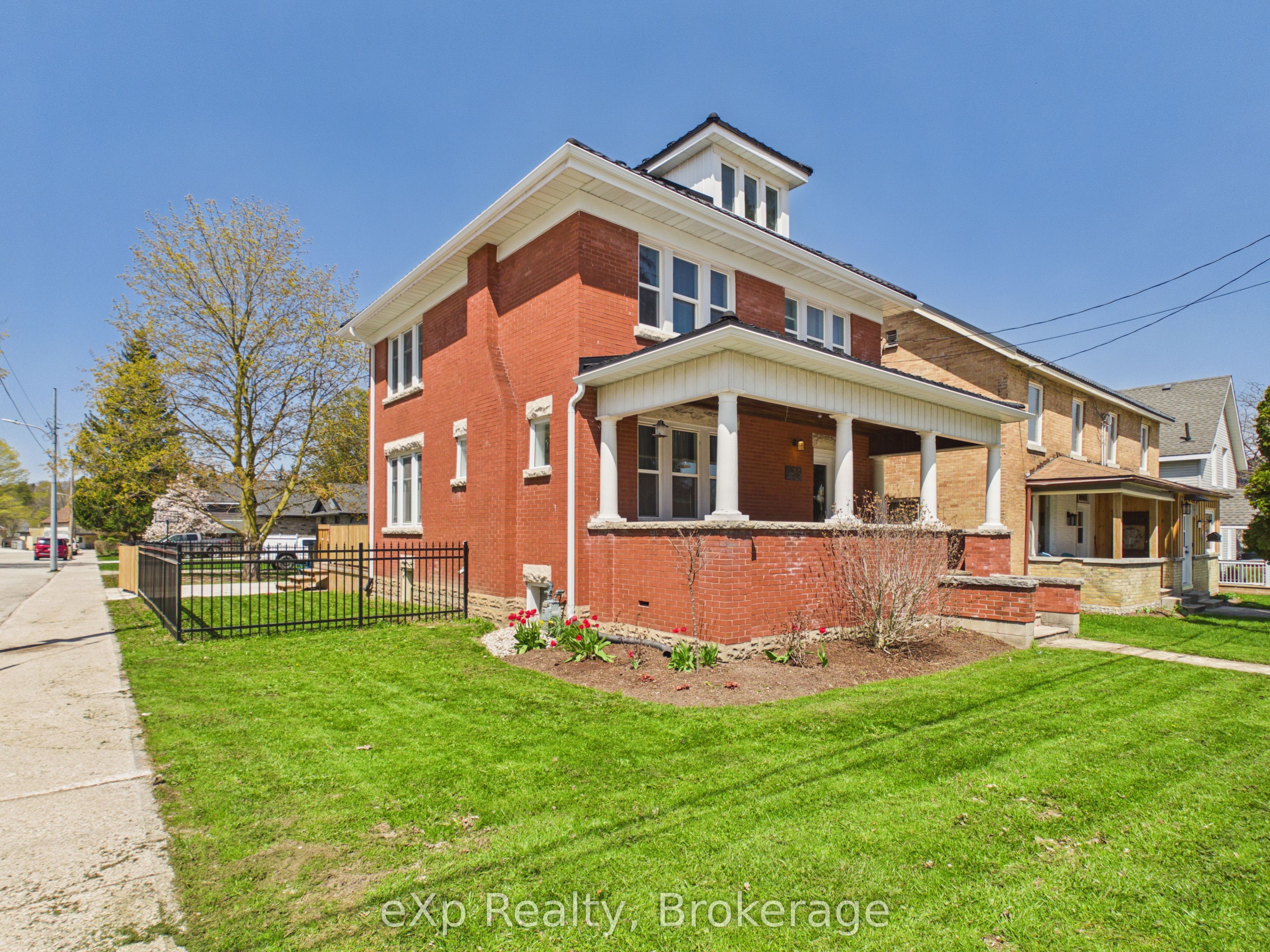 235 Jackson Street S, Brockton, ON N0G 2V0 photo 3