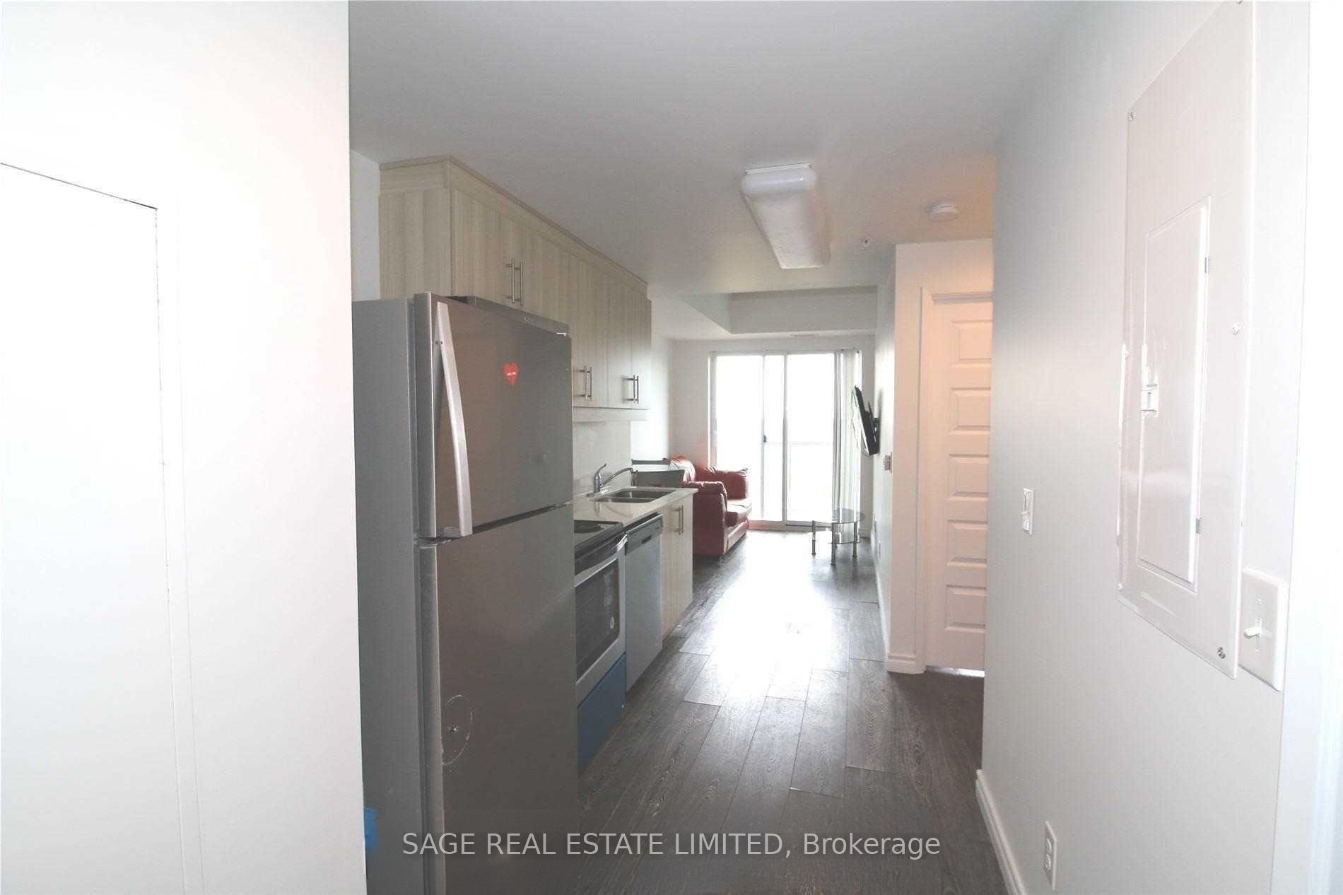 158 King Street N 2002, Waterloo, ON N2J 2Y2 photo 5