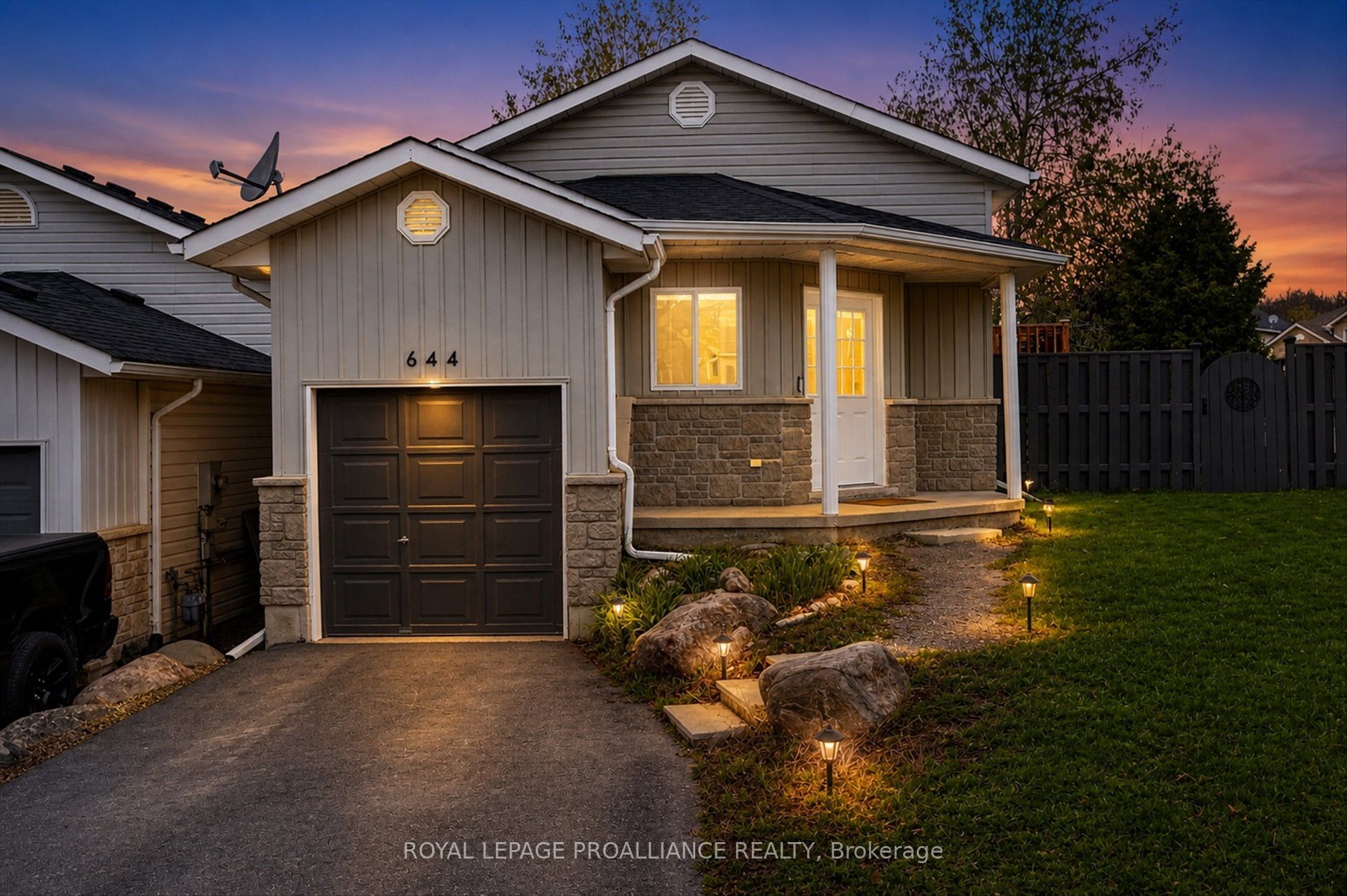 644 Trailview Drive, Peterborough, ON K9J 8P3