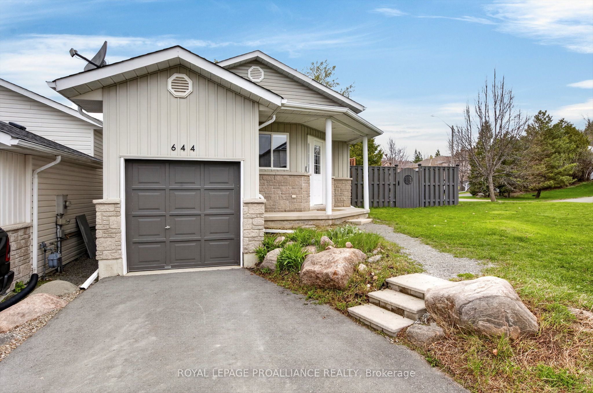 644 Trailview Drive, Peterborough, ON K9J 8P3 photo 4