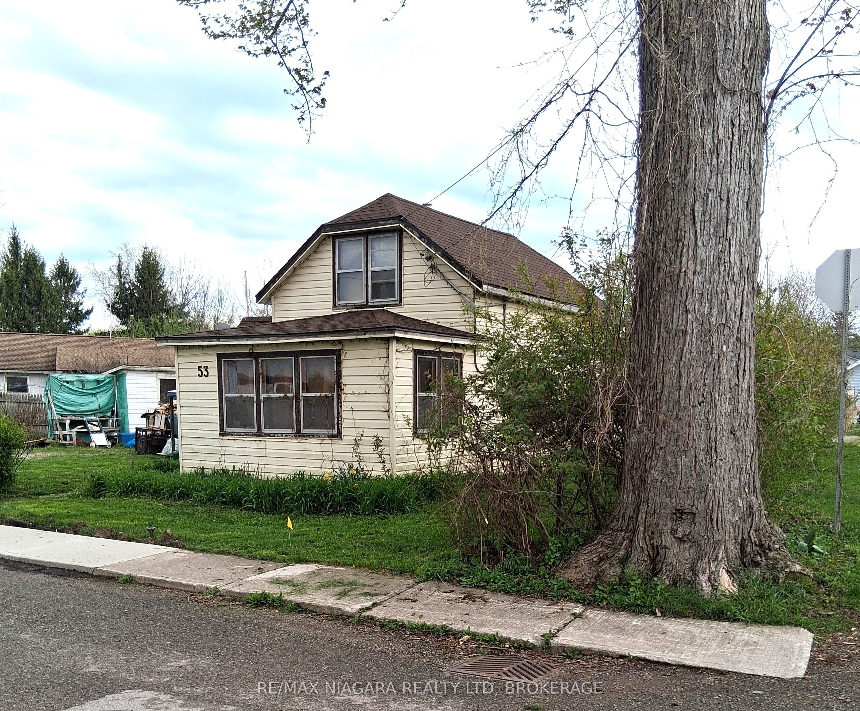 53 Cambridge Road E, Fort Erie, ON L0S 1B0 photo 4