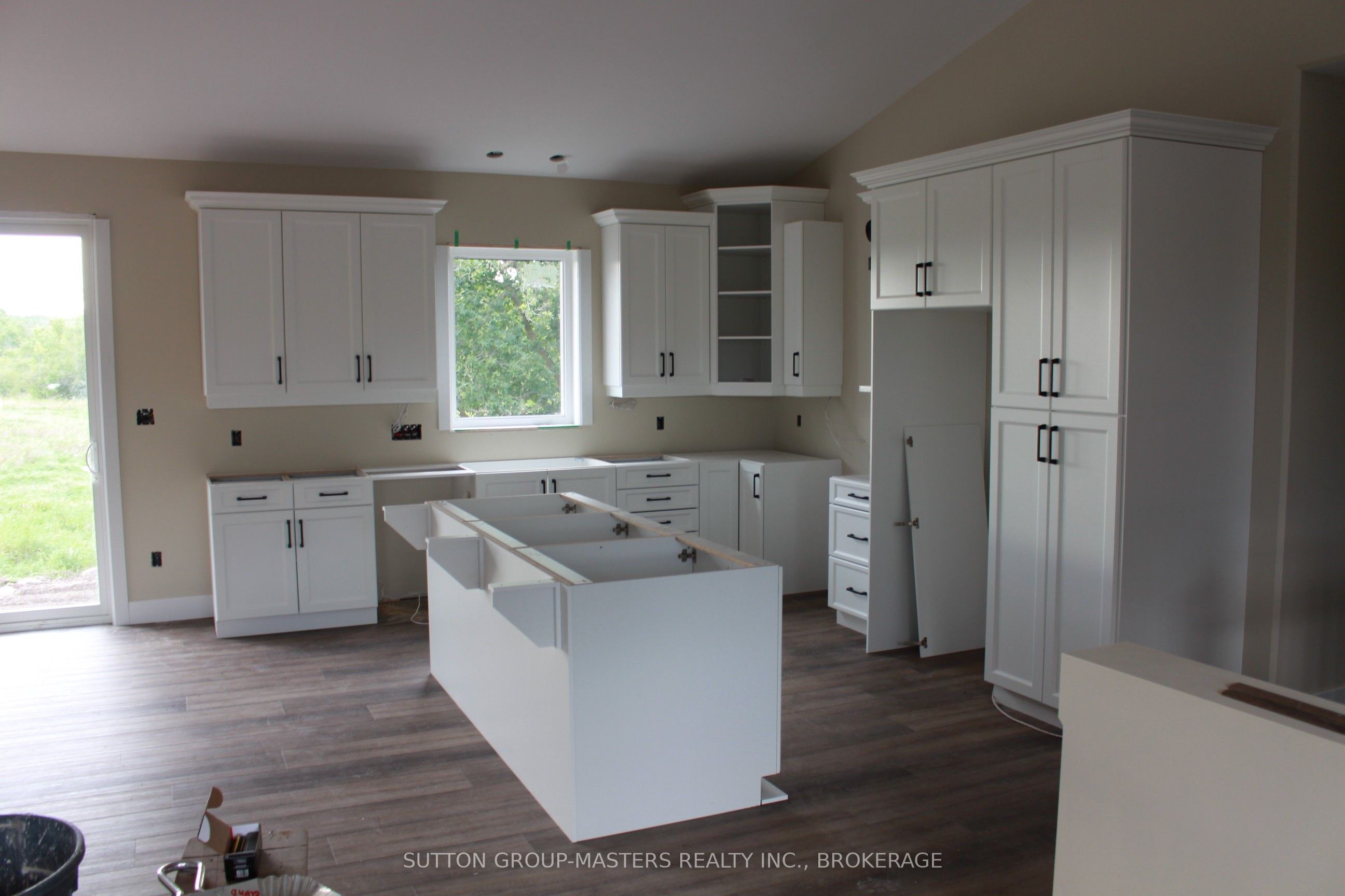 3893 W Round Lake Road W, Frontenac, ON K0H 1X0 photo 4