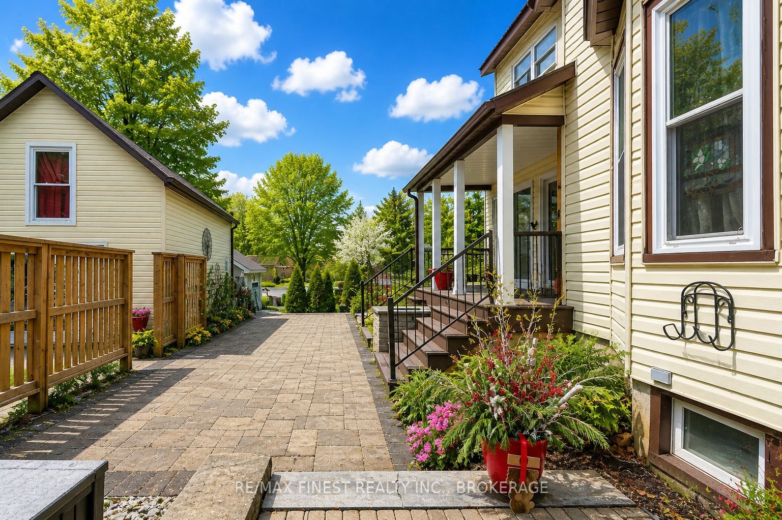 21 Centre Street, Prince Edward County, ON K0K 2T0 photo 3