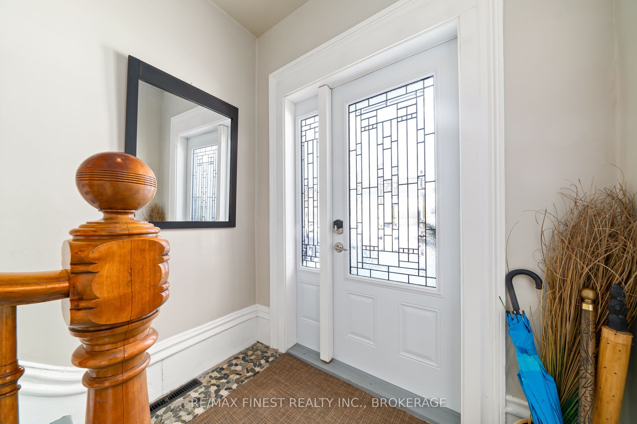 21 Centre Street, Prince Edward County, ON K0K 2T0 photo 4