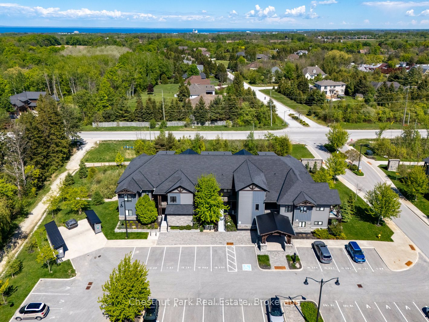 10 Beckwith Lane 106, Blue Mountains, ON L9Y 0A4 photo 5
