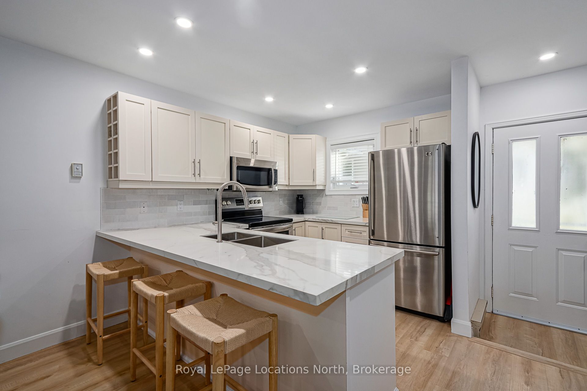 100 Alice Street W 69, Blue Mountains, ON N0H 2P0 photo 3