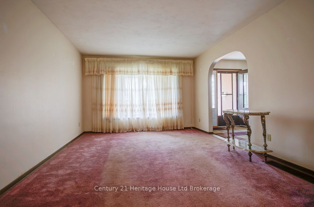 165 Park Row, Woodstock, ON N4S 1V9 photo 5