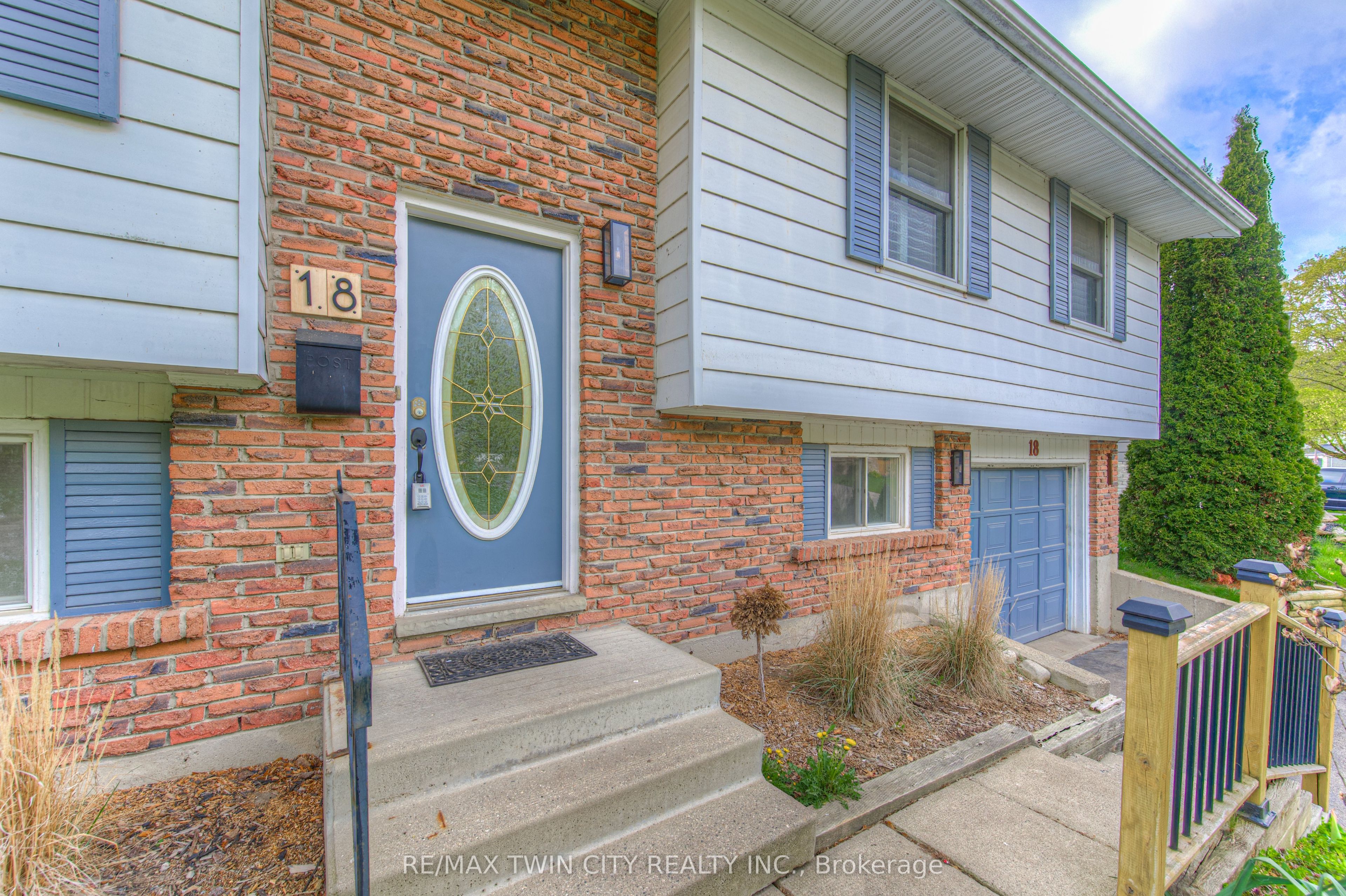 18 GILSTON Parkway, Brant, ON N3L 3K6 photo 4