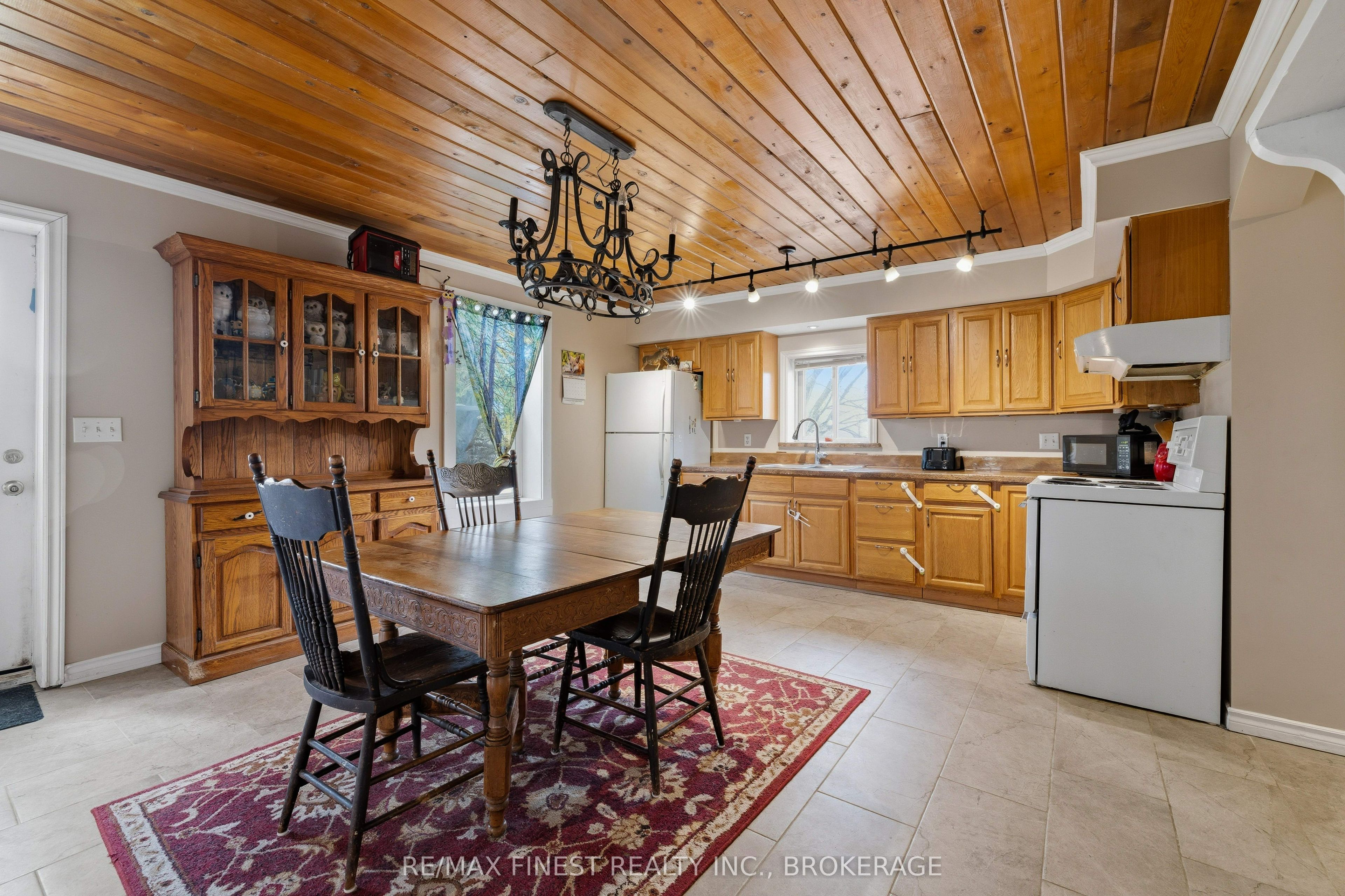 2935 County Road 9, Greater Napanee, ON K7R 3K8 photo 4