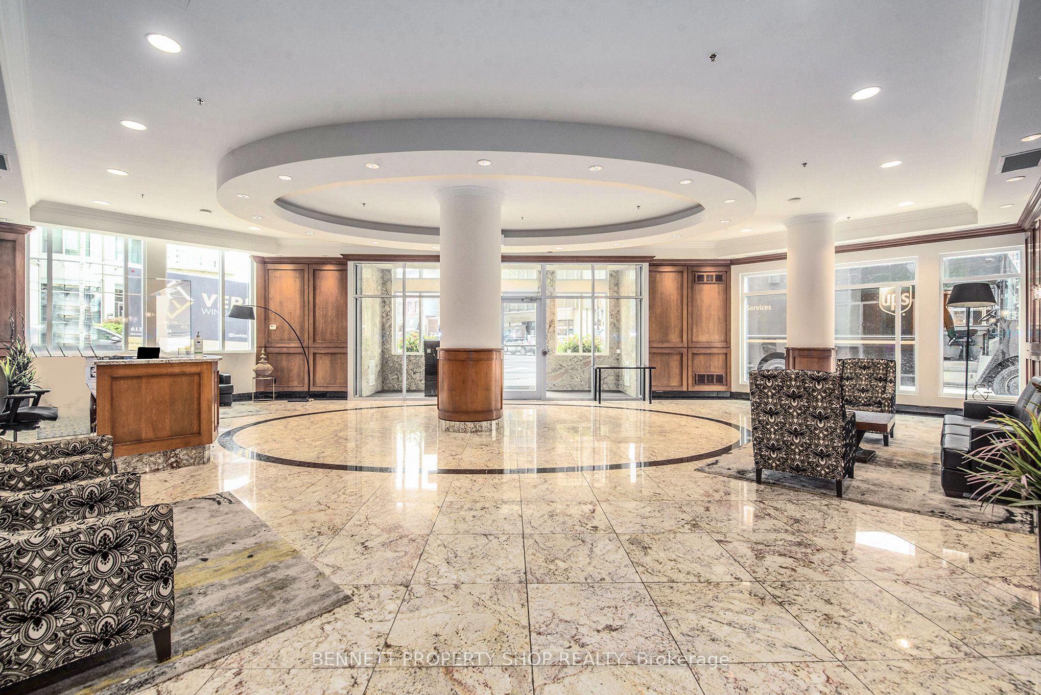 242 Rideau Street 807, Lower Town - Sandy Hill, ON K1N 0B7 photo 3