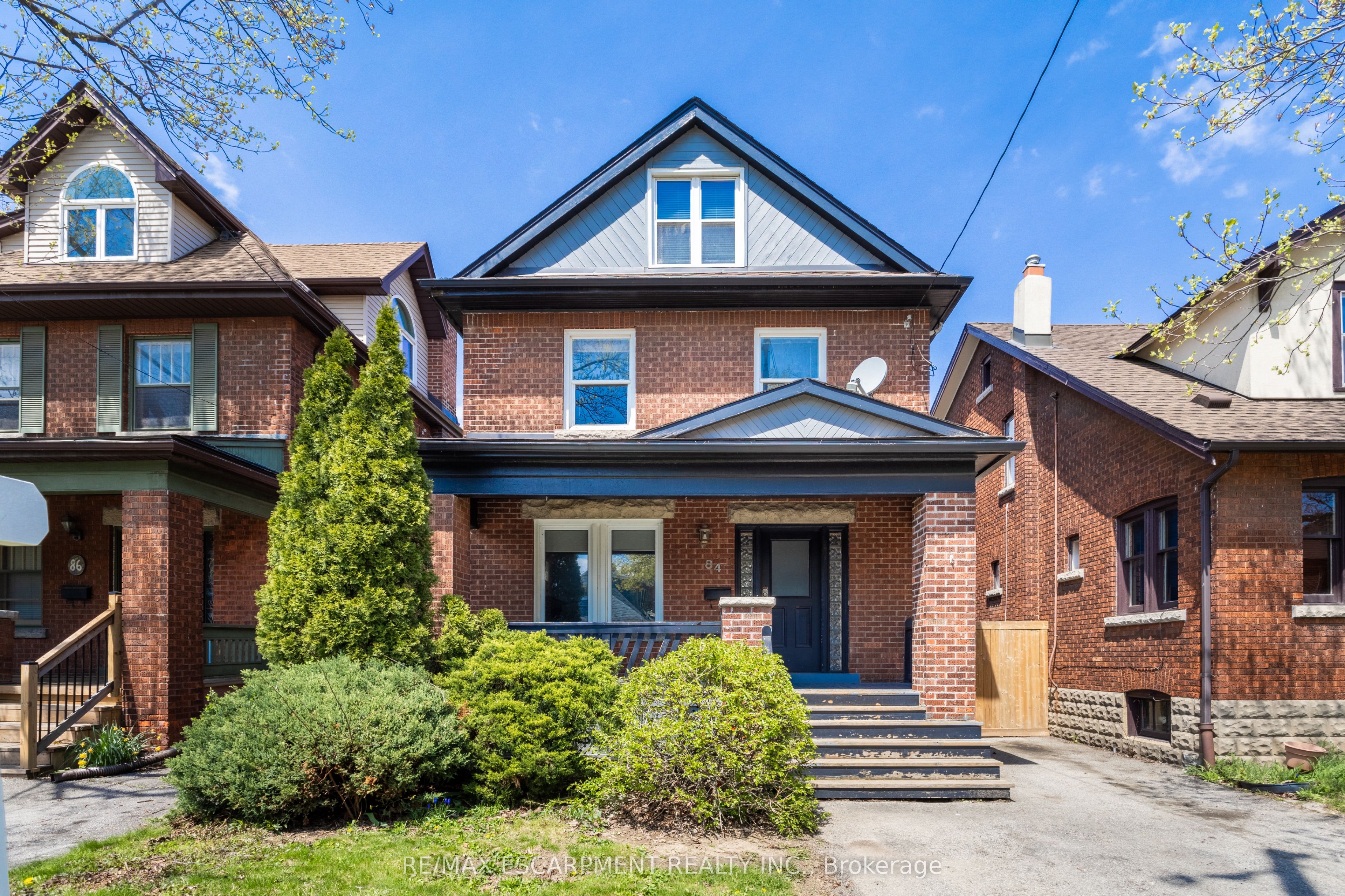 84 South Oval, Hamilton, ON L8S 1R1