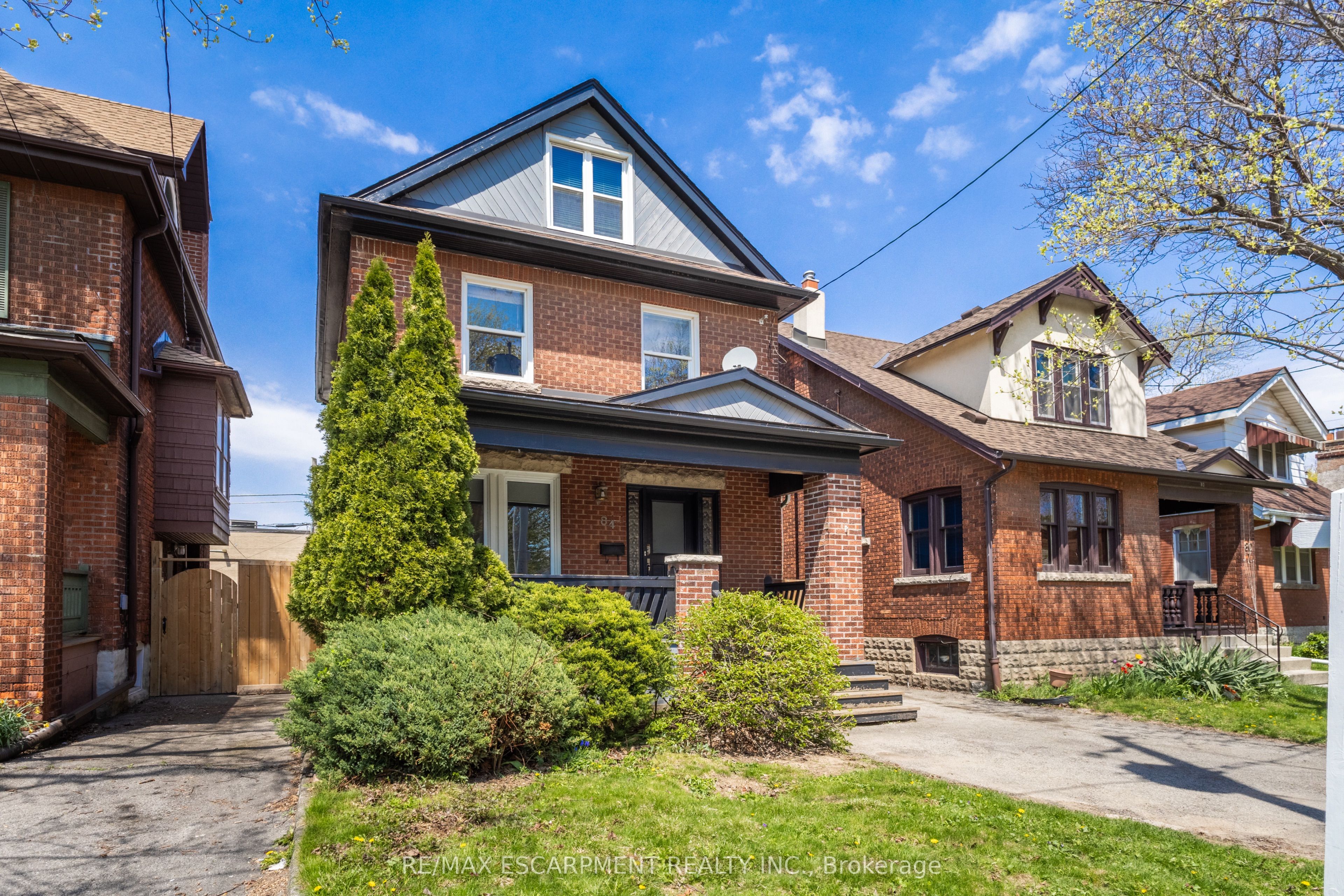 84 South Oval, Hamilton, ON L8S 1R1 photo 2
