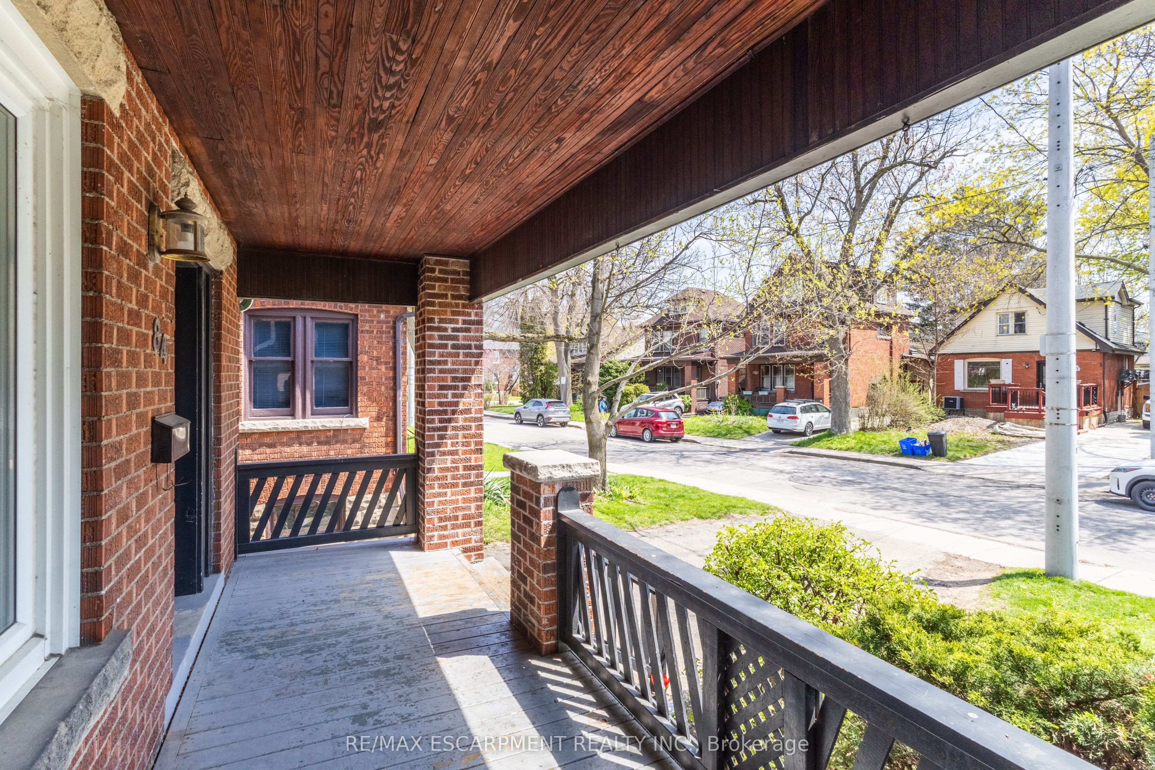 84 South Oval, Hamilton, ON L8S 1R1 photo 3