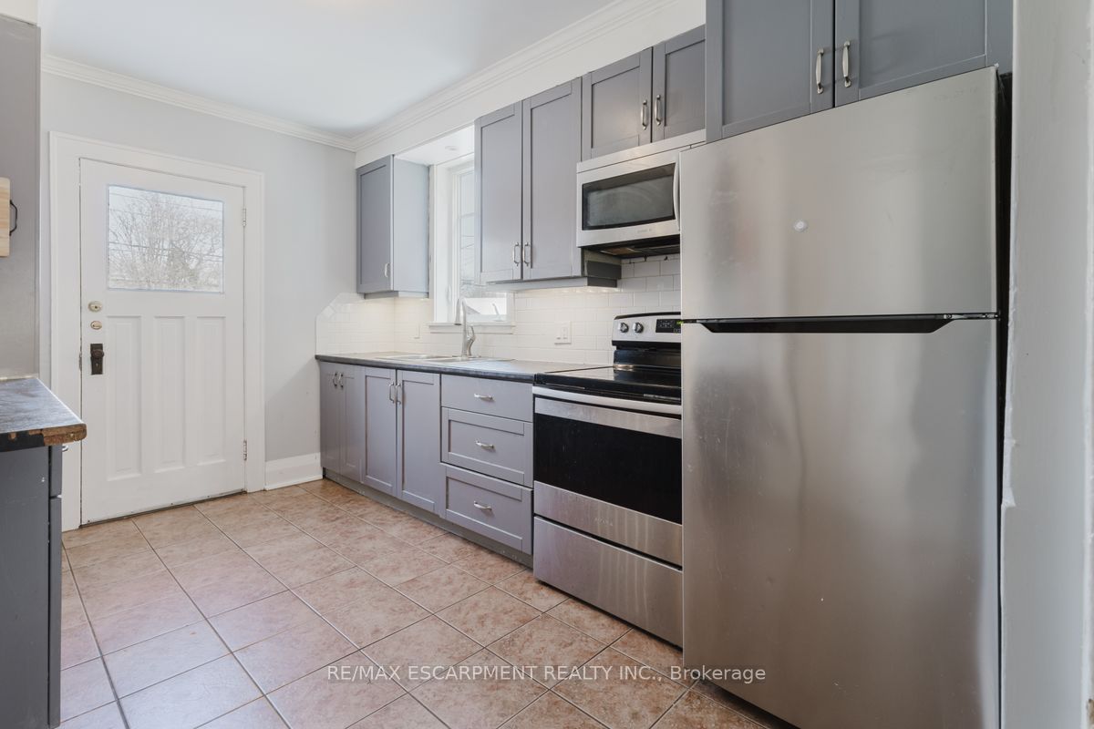 84 South Oval, Hamilton, ON L8S 1R1 photo 5