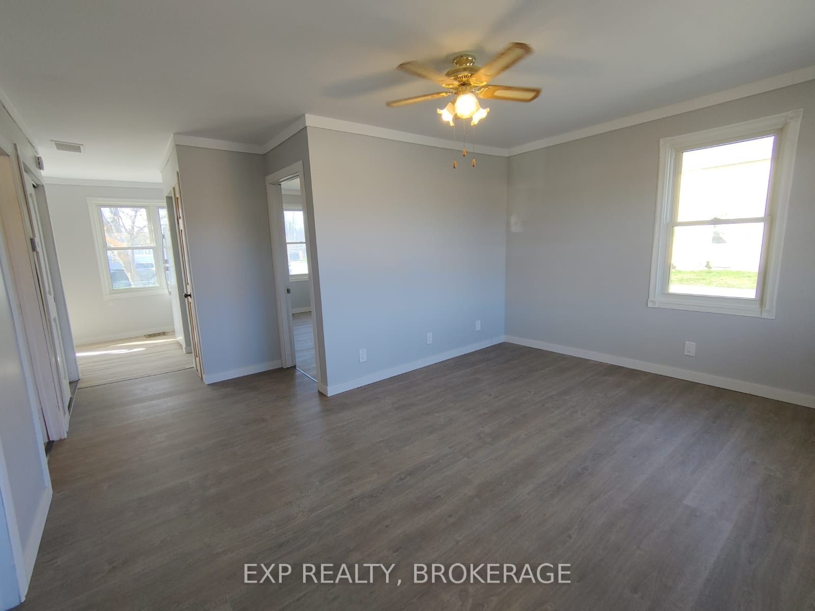 14 LOUIS Street, Brockville, ON K6V 4H5 photo 2