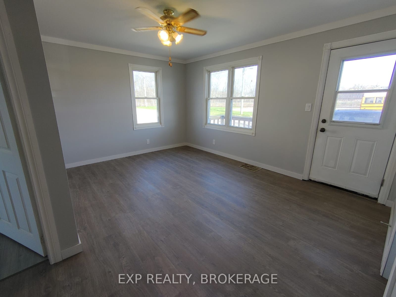 14 LOUIS Street, Brockville, ON K6V 4H5 photo 4