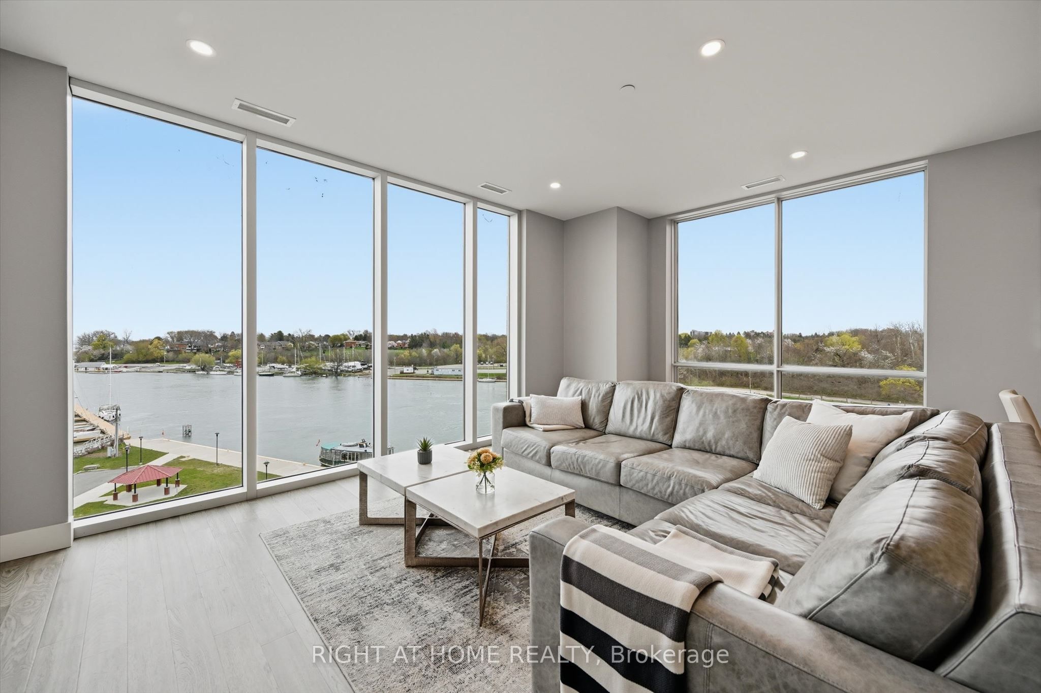 57 Lakeport Road 502, St. Catharines, ON L2N 4P6
