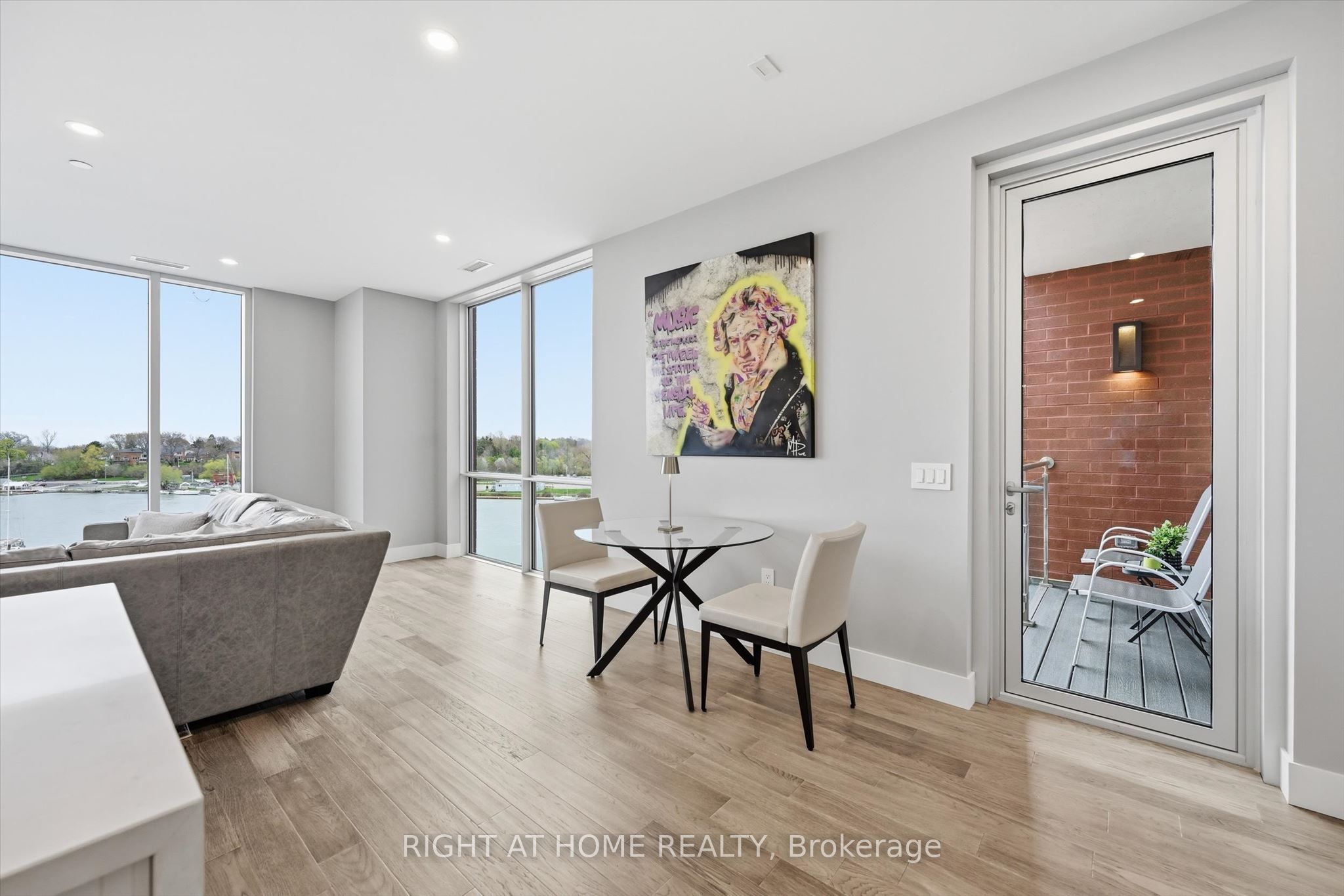 57 Lakeport Road 502, St. Catharines, ON L2N 4P6 photo 5