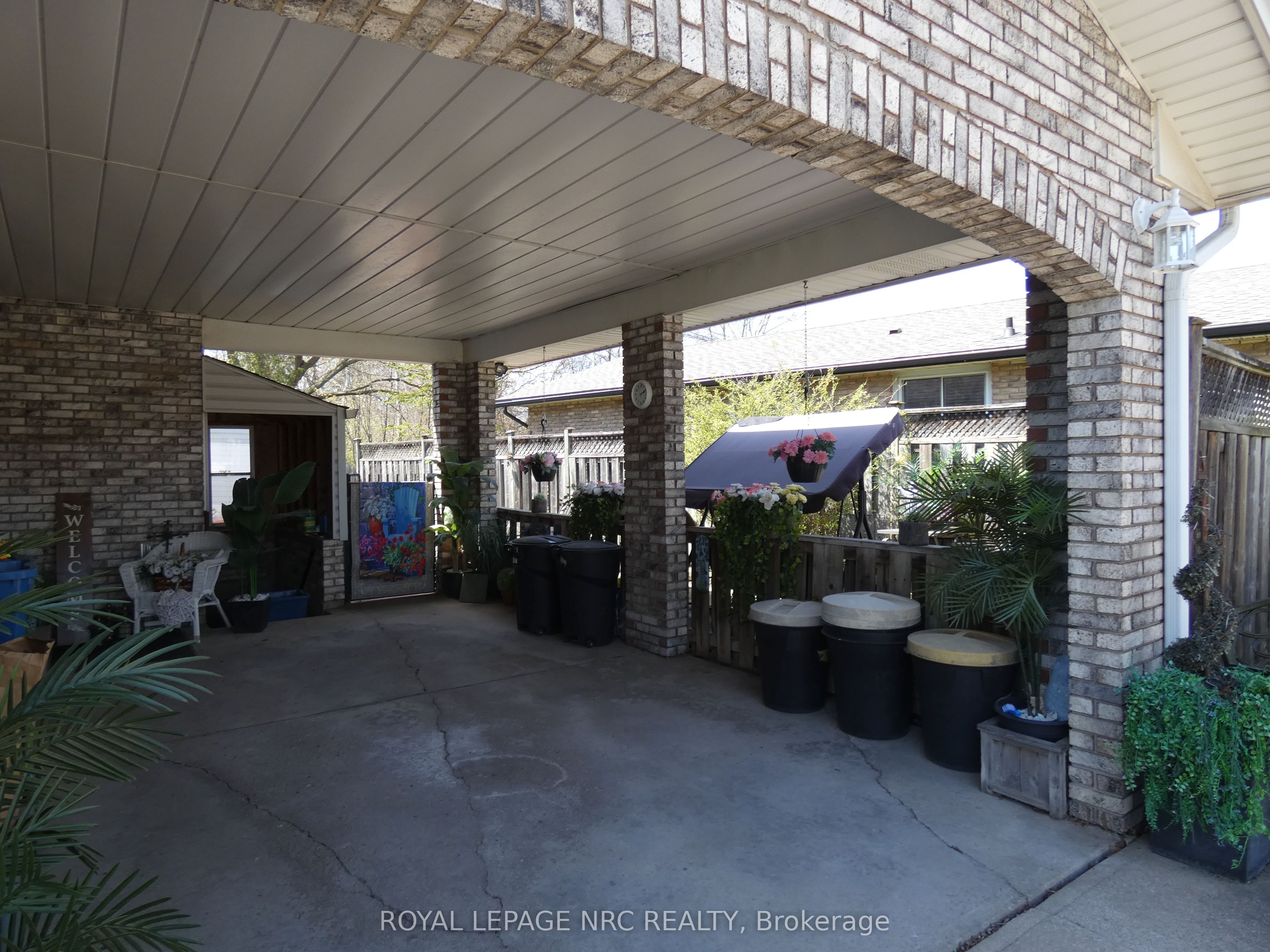 2909 HENLEY Avenue, Niagara Falls, ON L2J 3M3 photo 2
